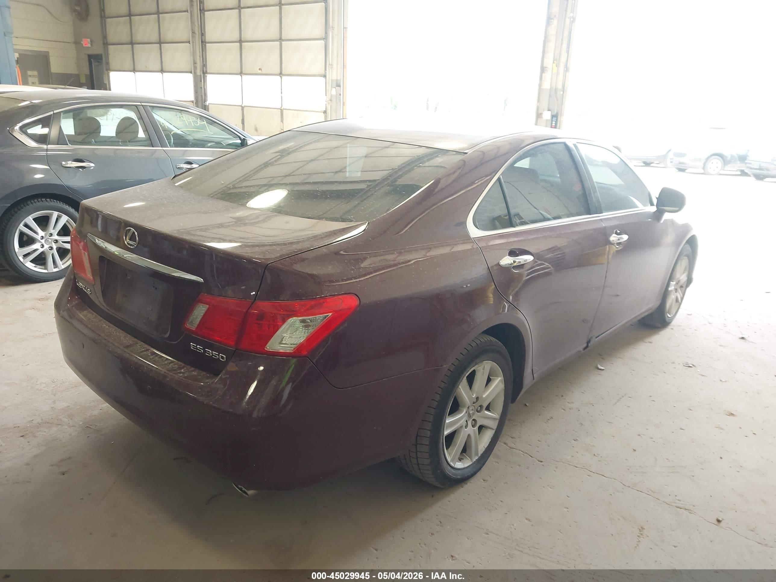 LEXUS ES image 4