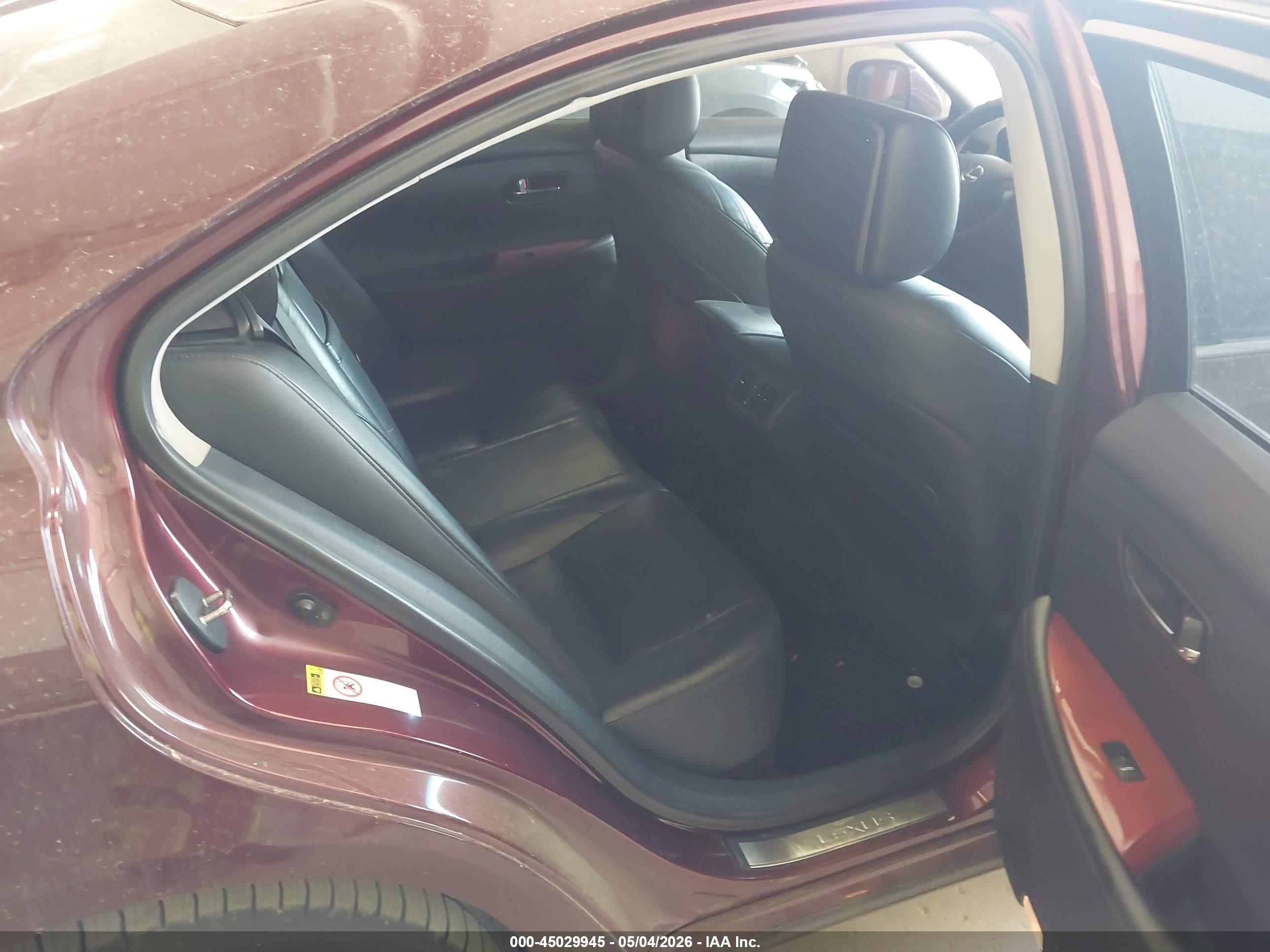 LEXUS ES image 8
