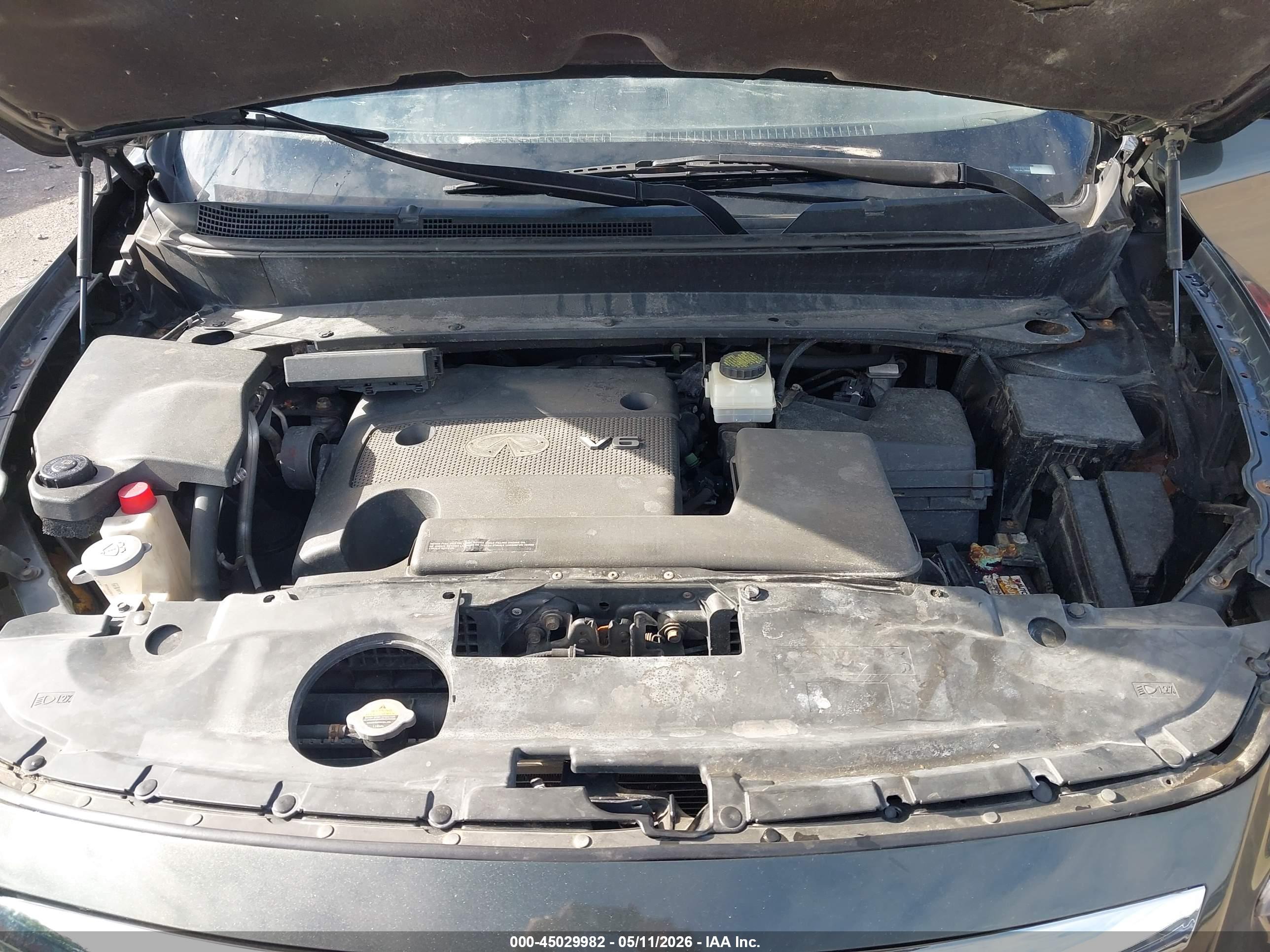 INFINITI JX35 image 10