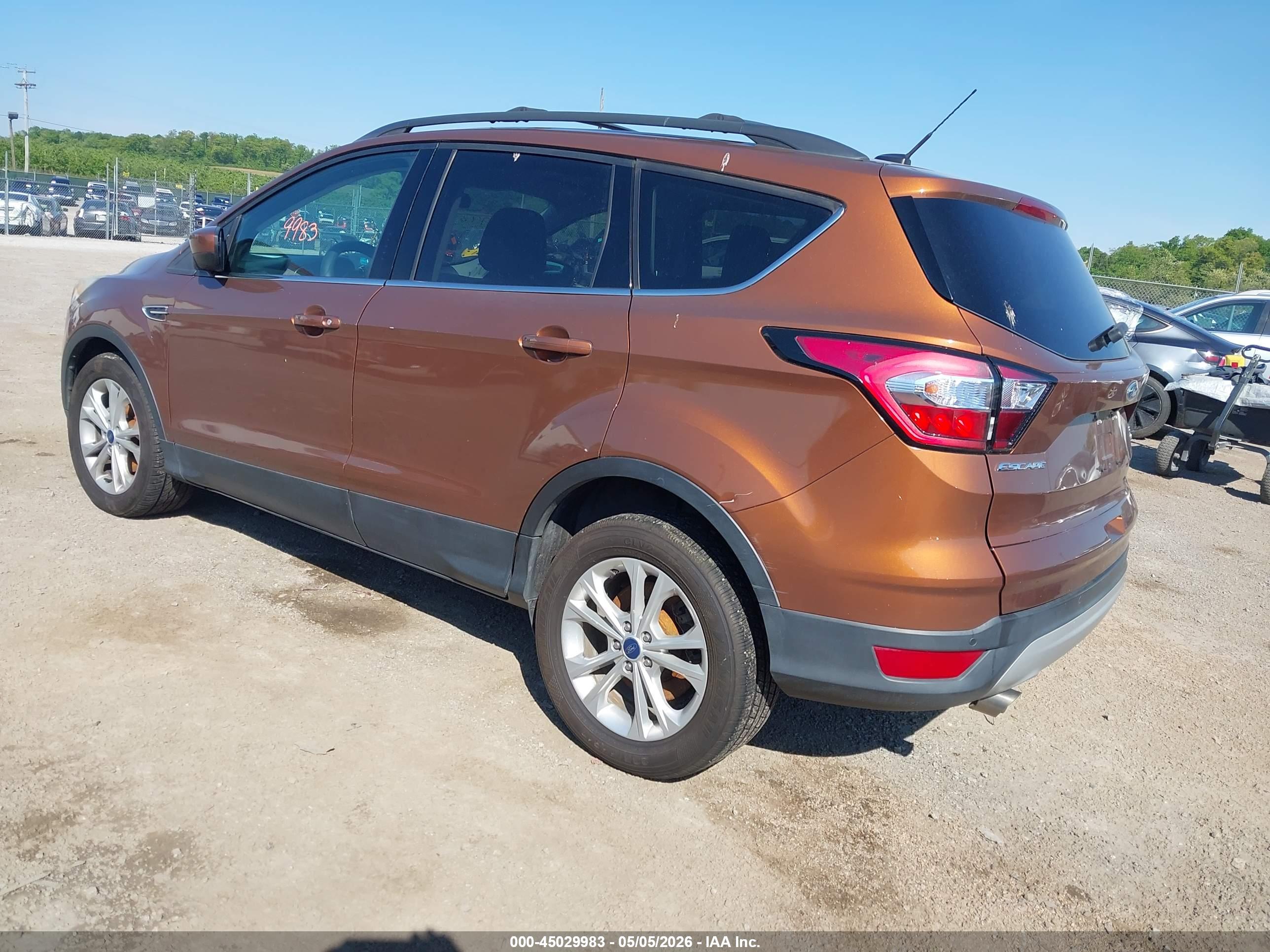 FORD ESCAPE image 3