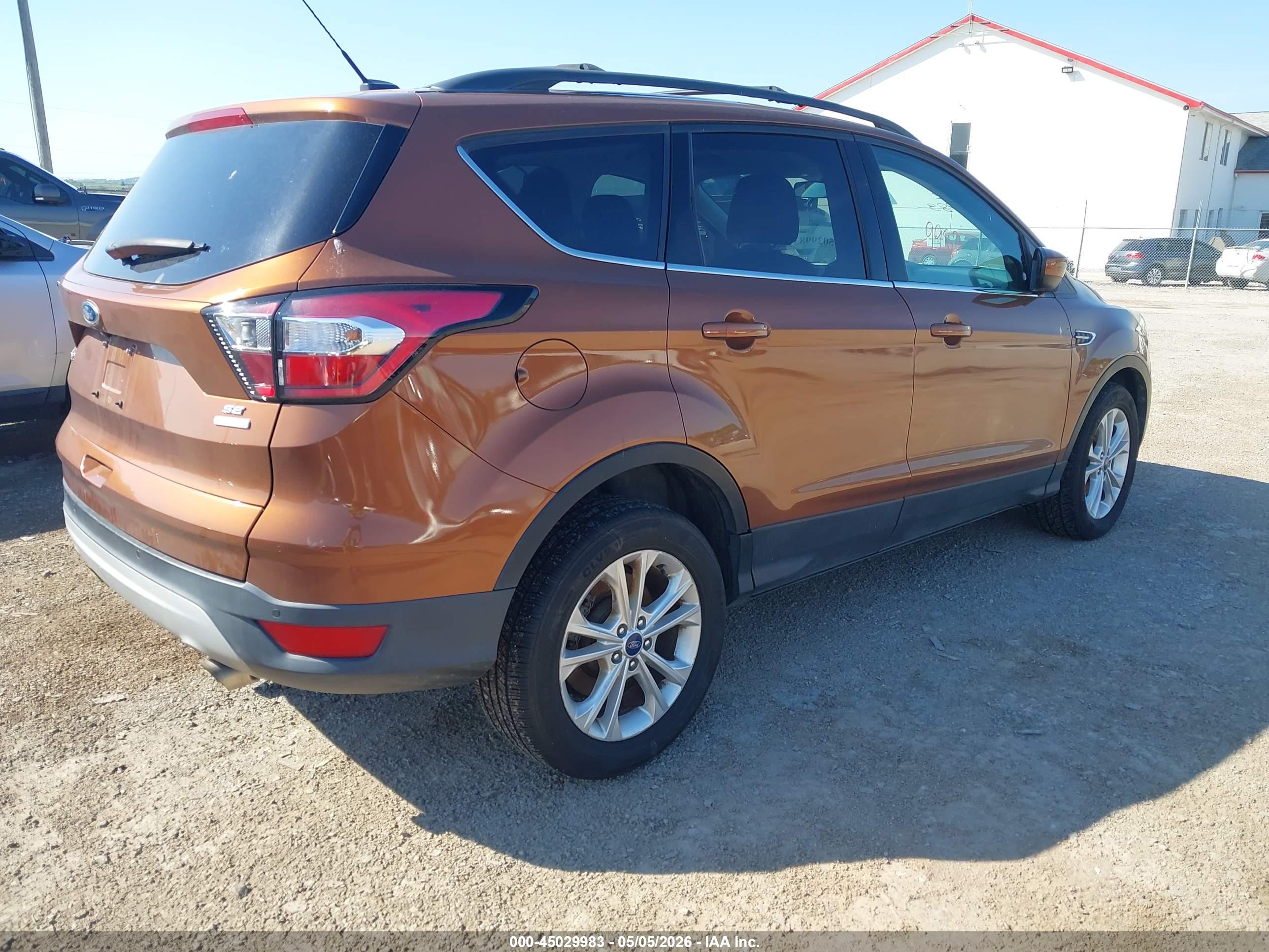 FORD ESCAPE image 4