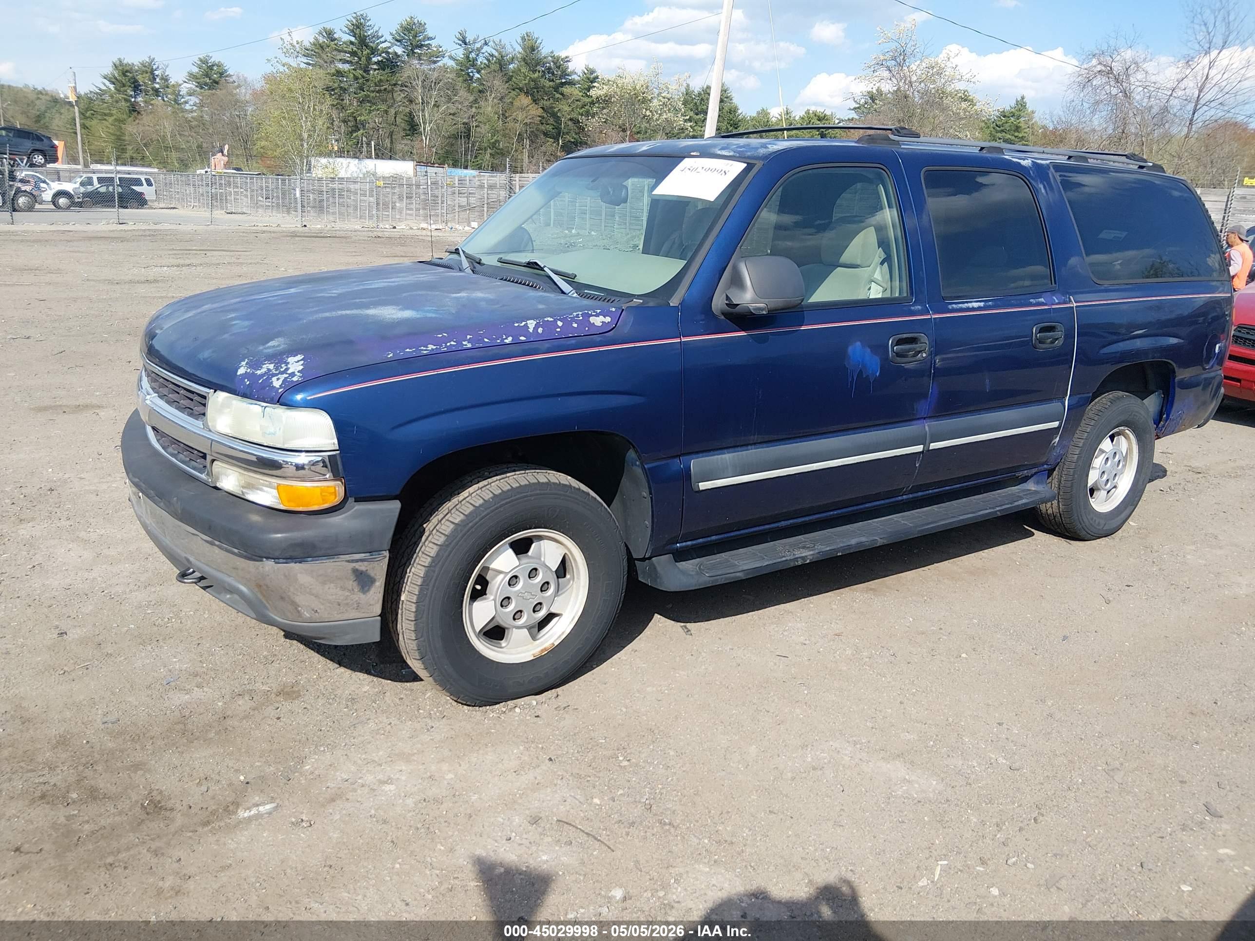 CHEVROLET SUBURBAN image 2