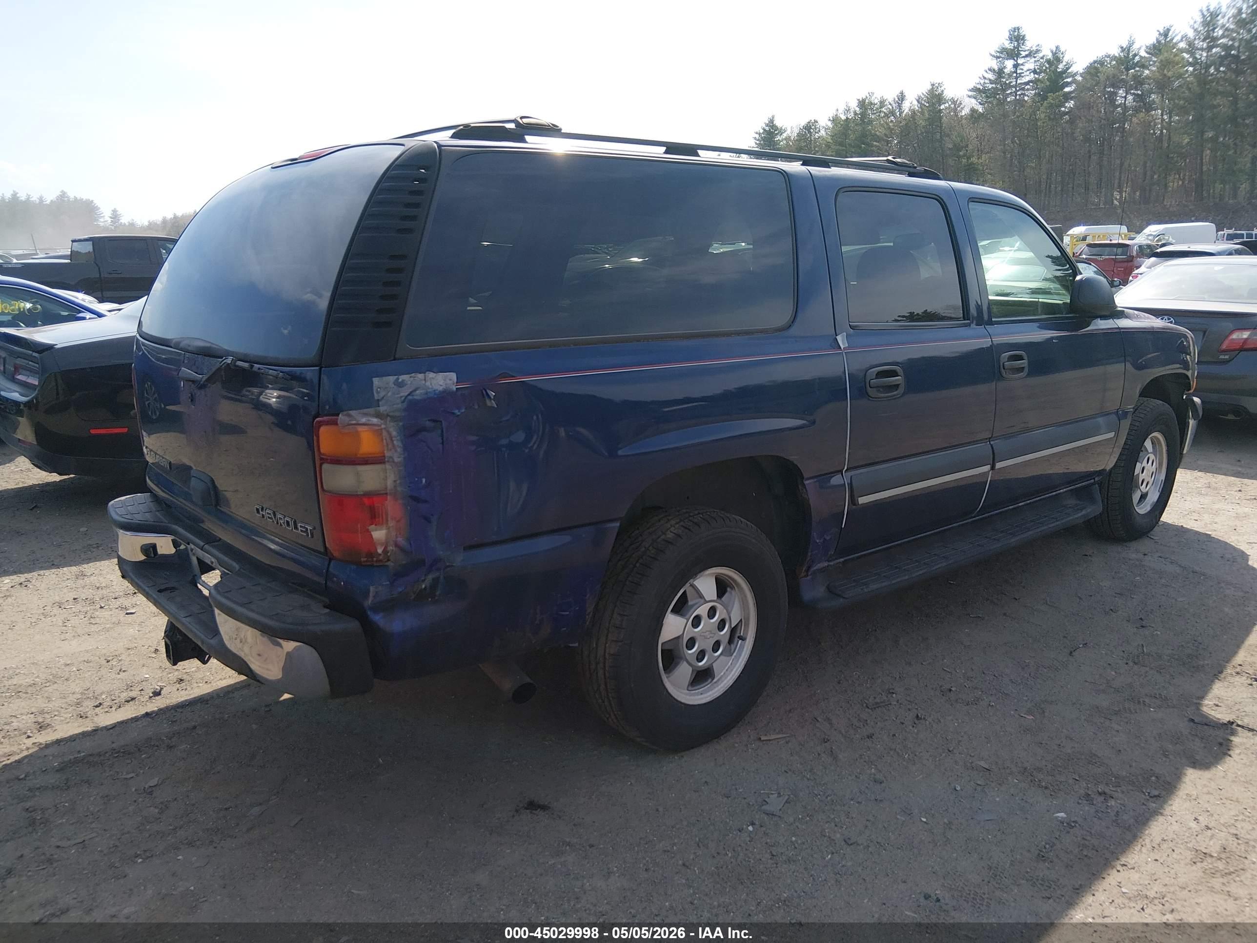 CHEVROLET SUBURBAN image 4