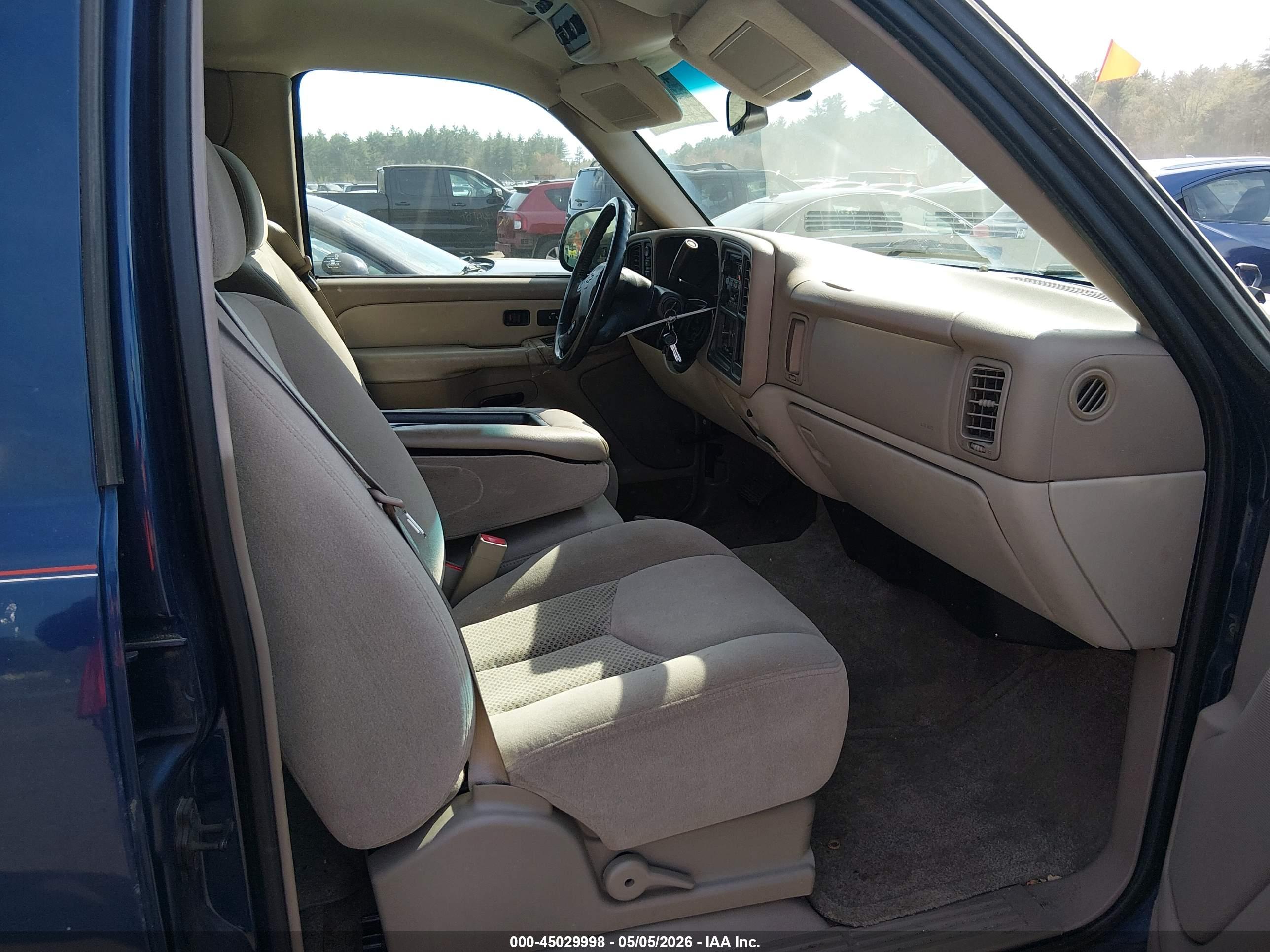 CHEVROLET SUBURBAN image 5