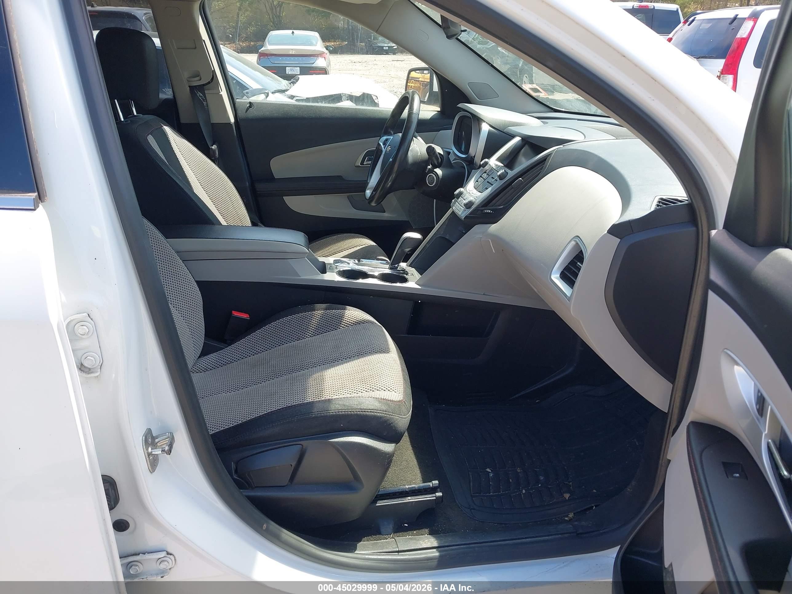 CHEVROLET EQUINOX image 5
