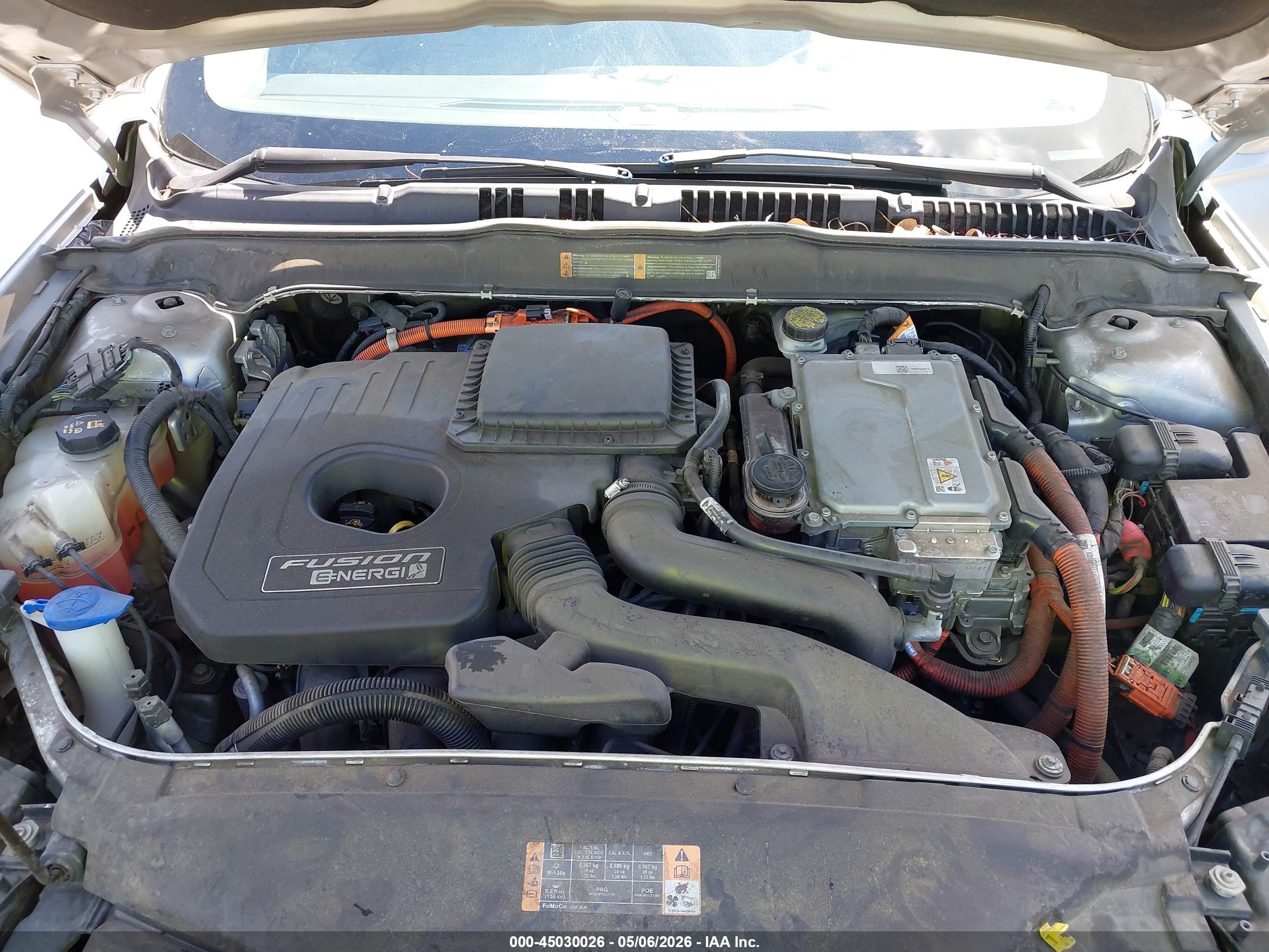 FORD FUSION image 10