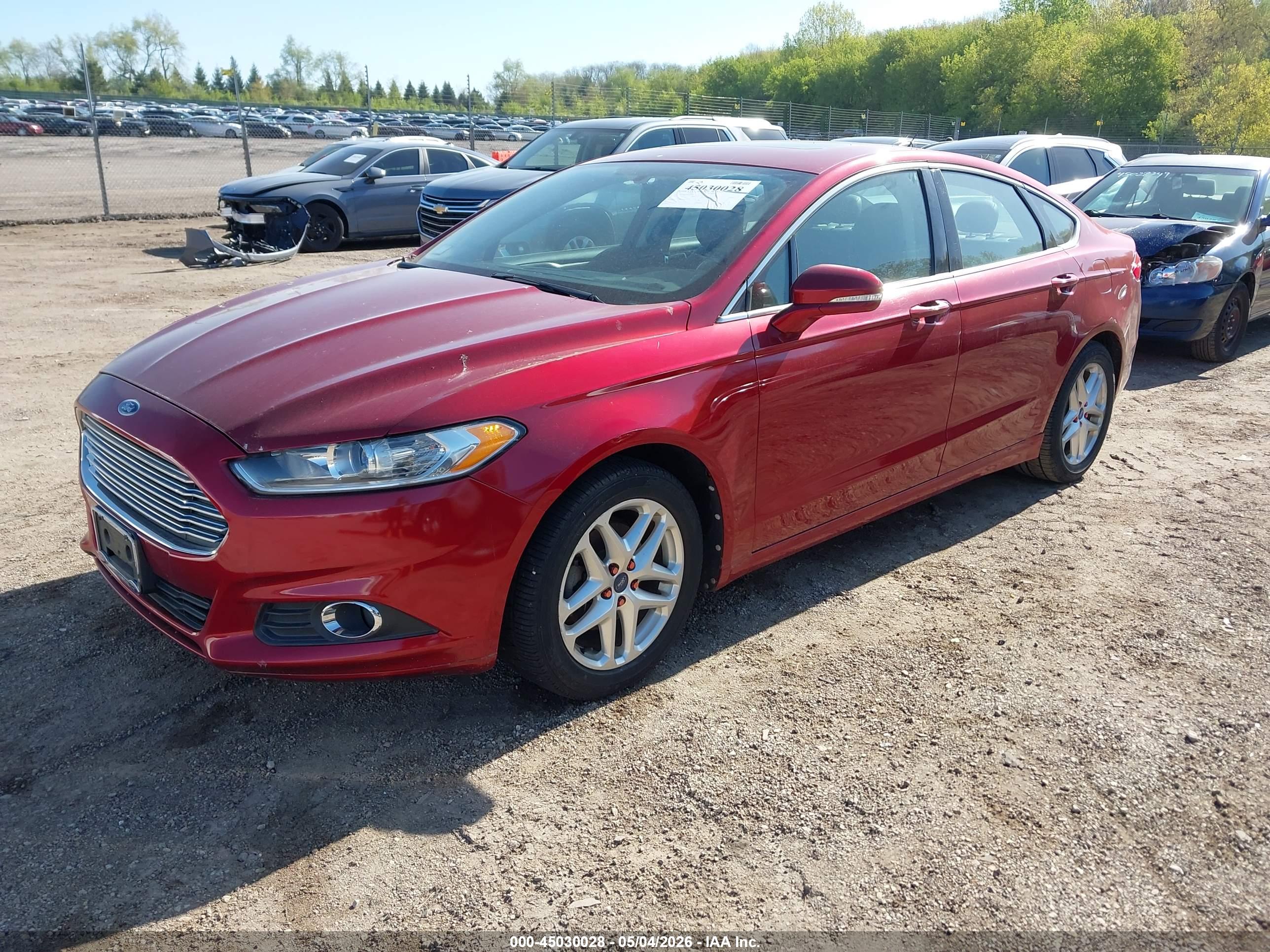 FORD FUSION image 2