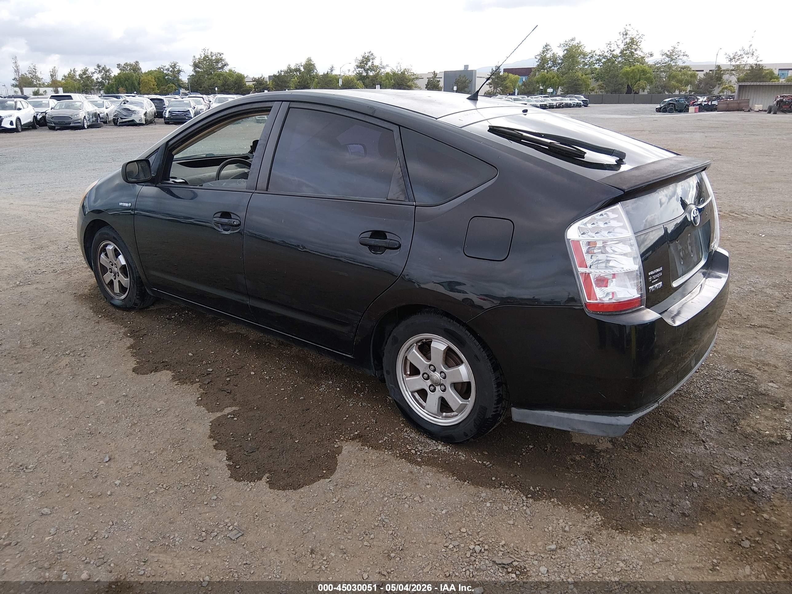 TOYOTA PRIUS image 3
