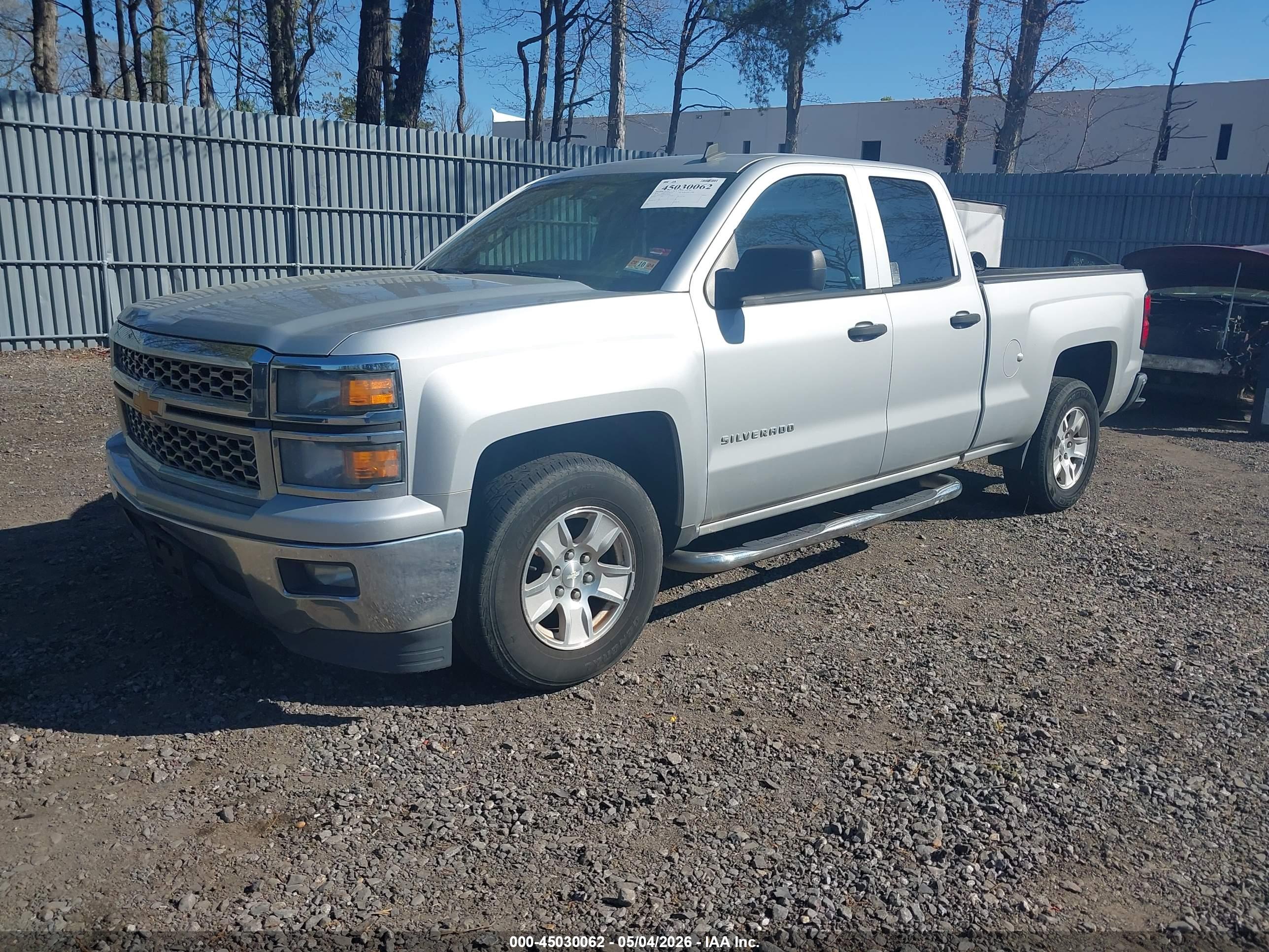 CHEVROLET SILVERADO image 2