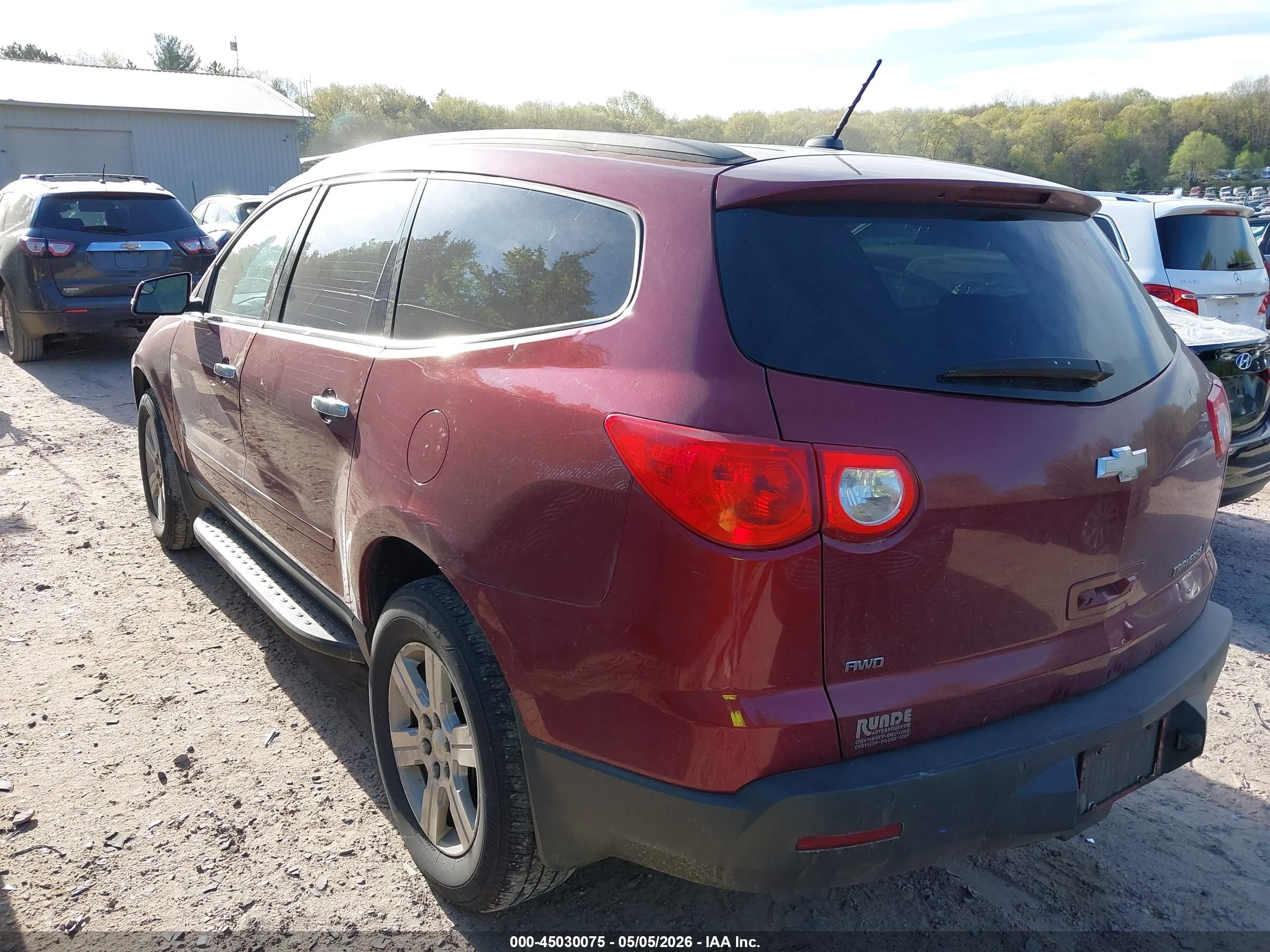 CHEVROLET TRAVERSE image 3