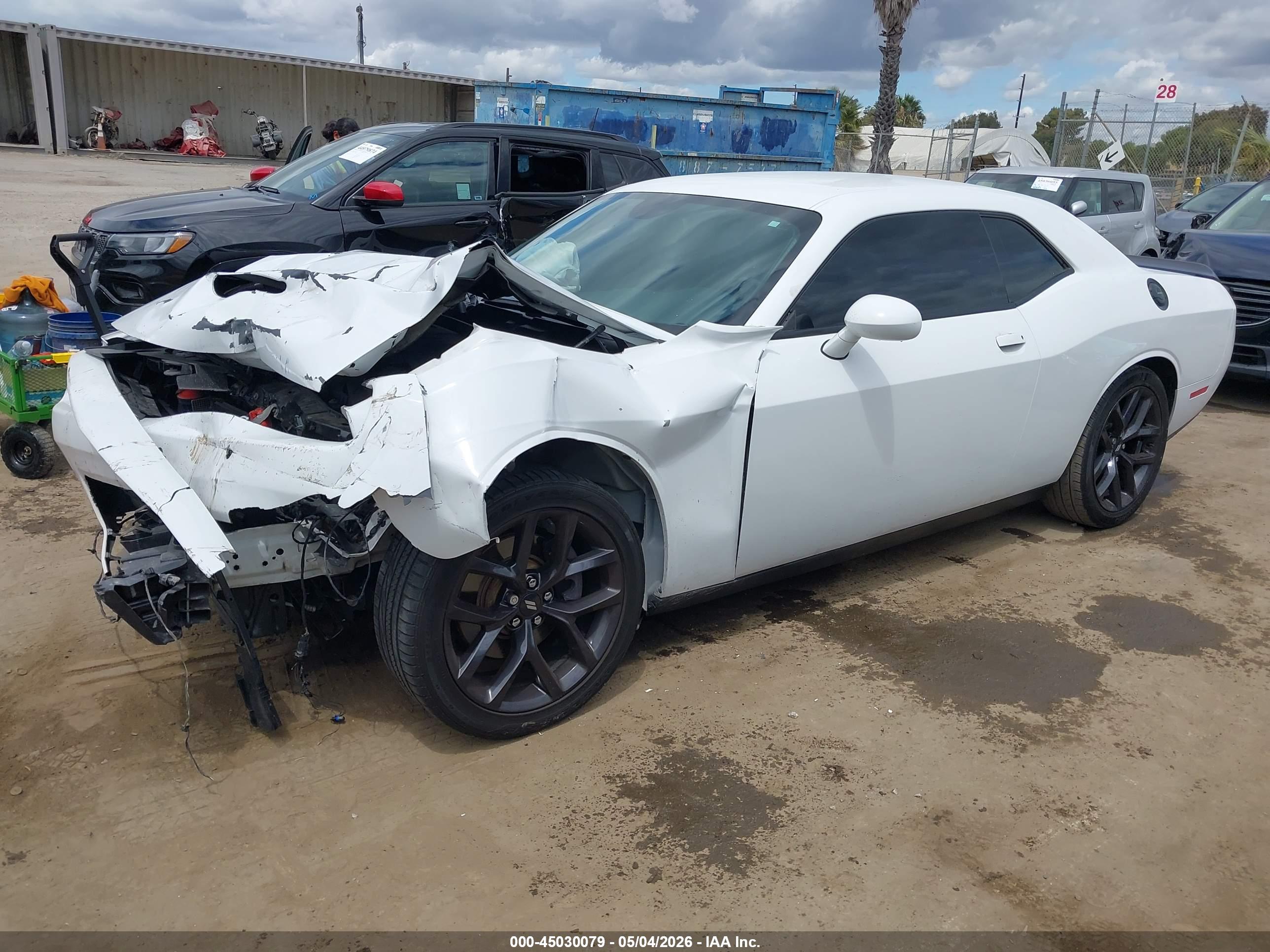 DODGE CHALLENGER image 2
