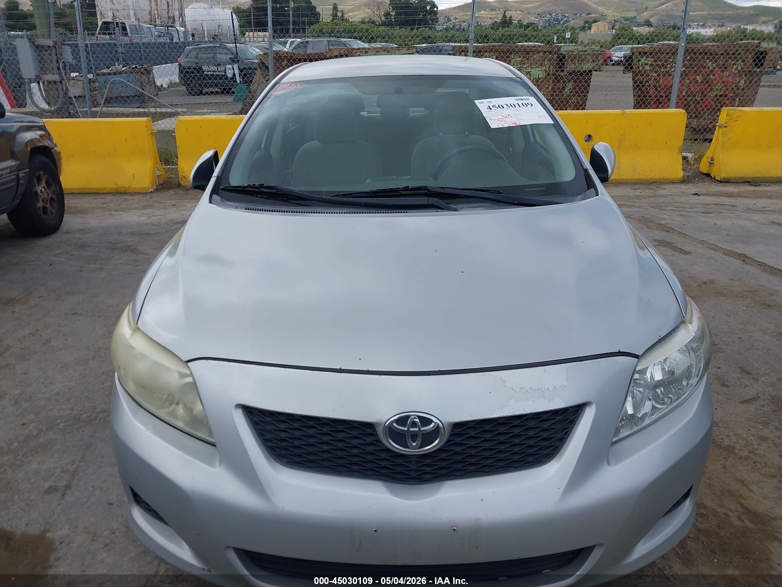 TOYOTA COROLLA image 6