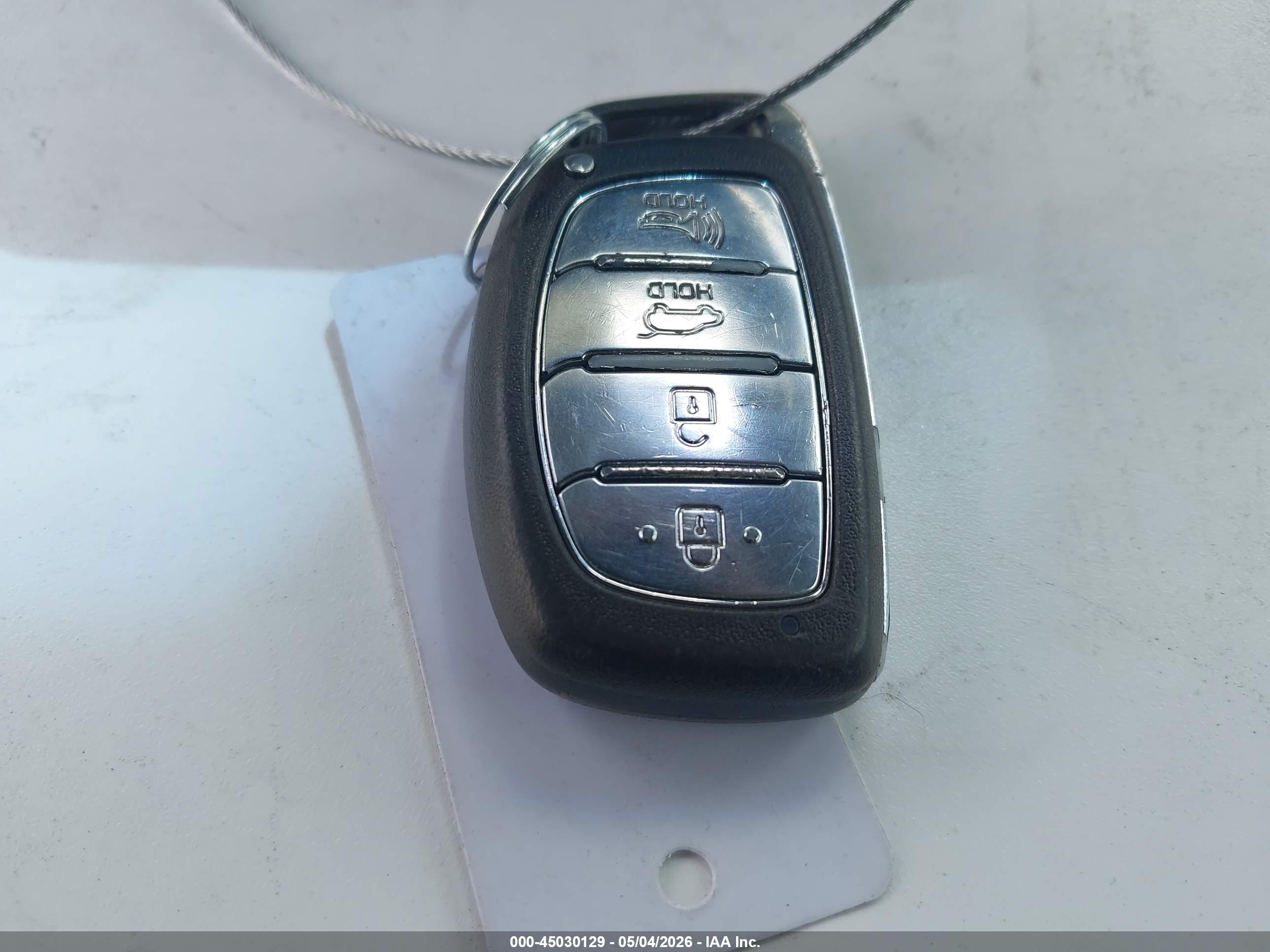 HYUNDAI IONIQ image 11