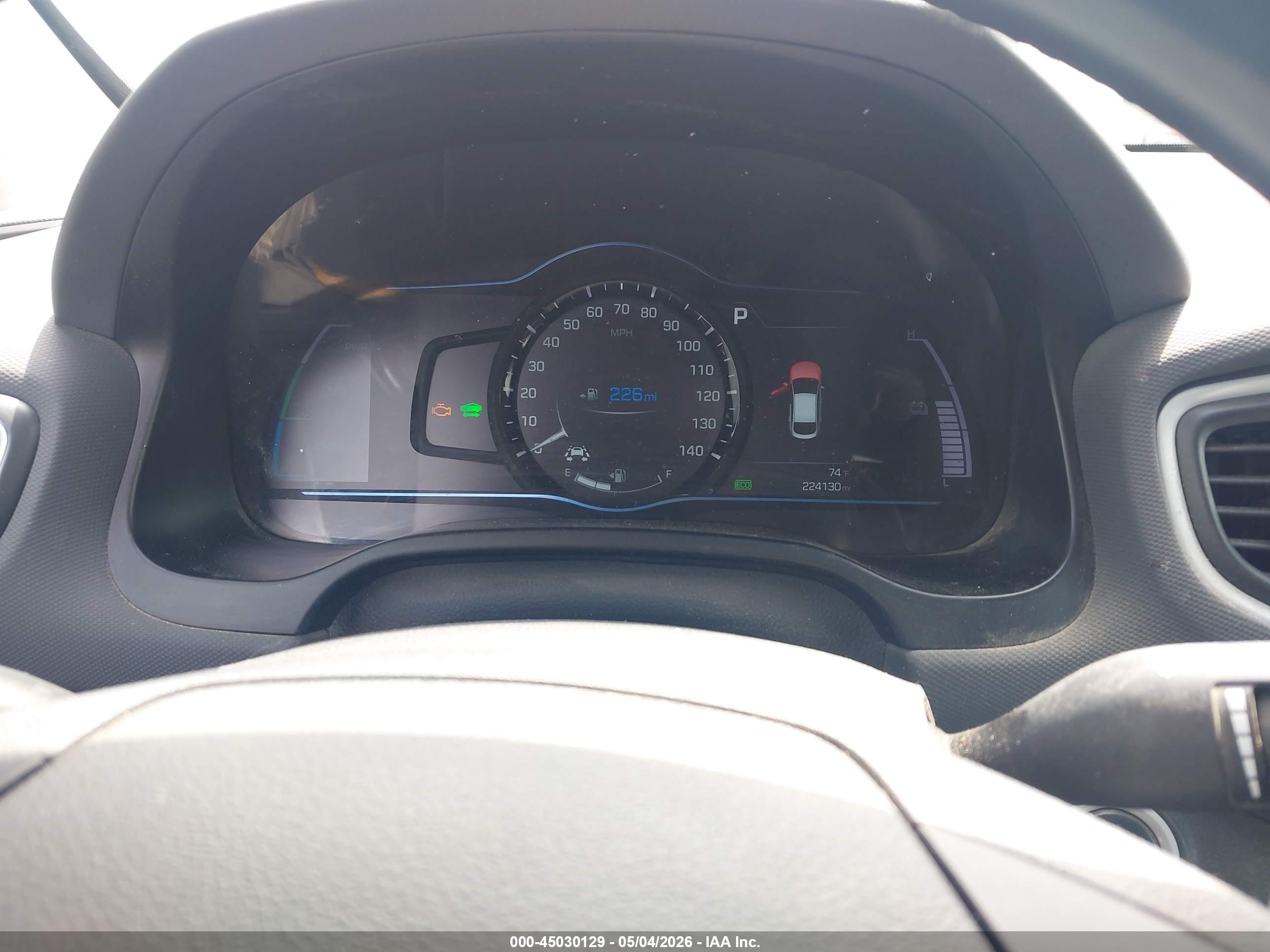 HYUNDAI IONIQ image 7
