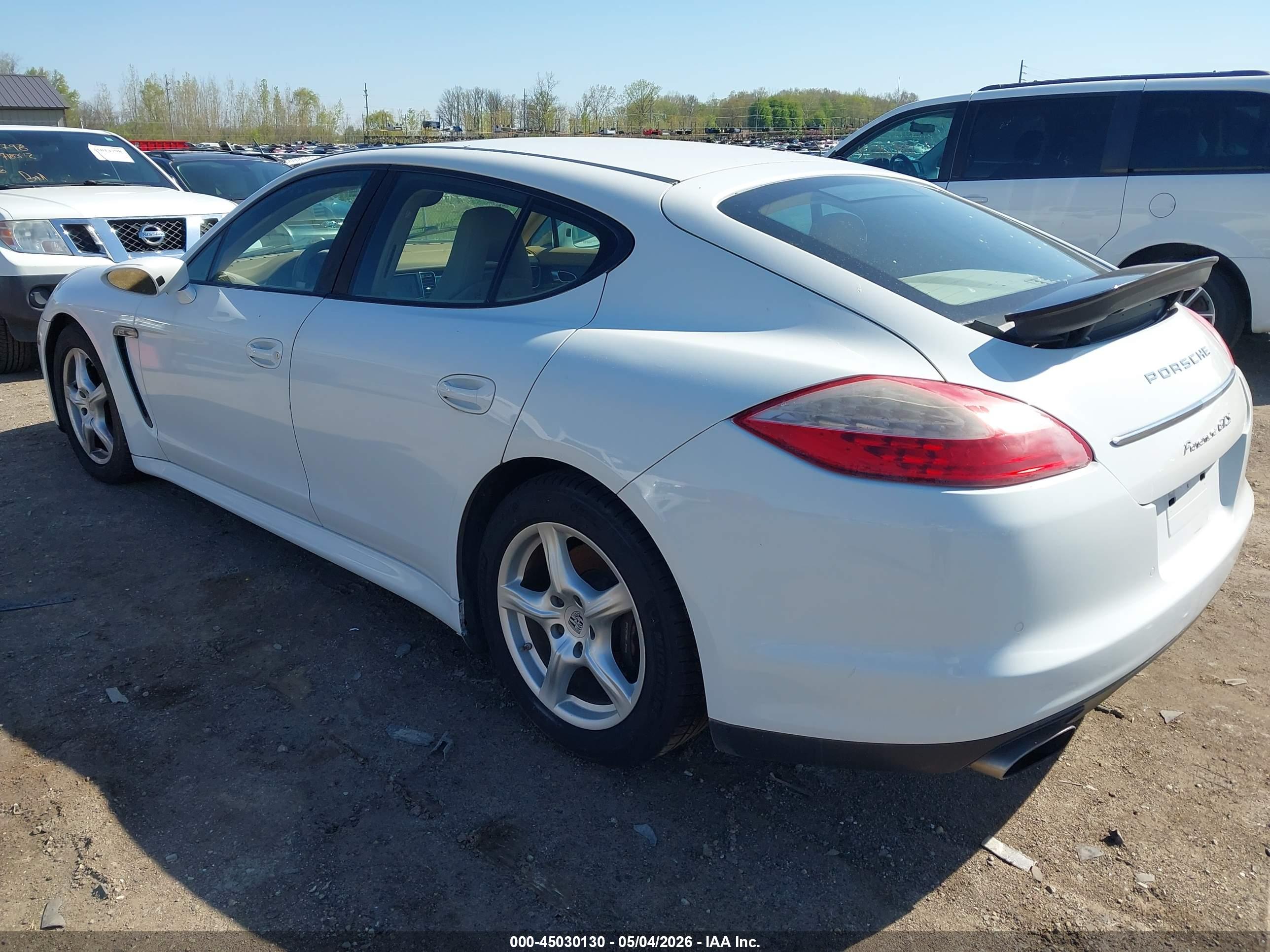 PORSCHE PANAMERA image 3