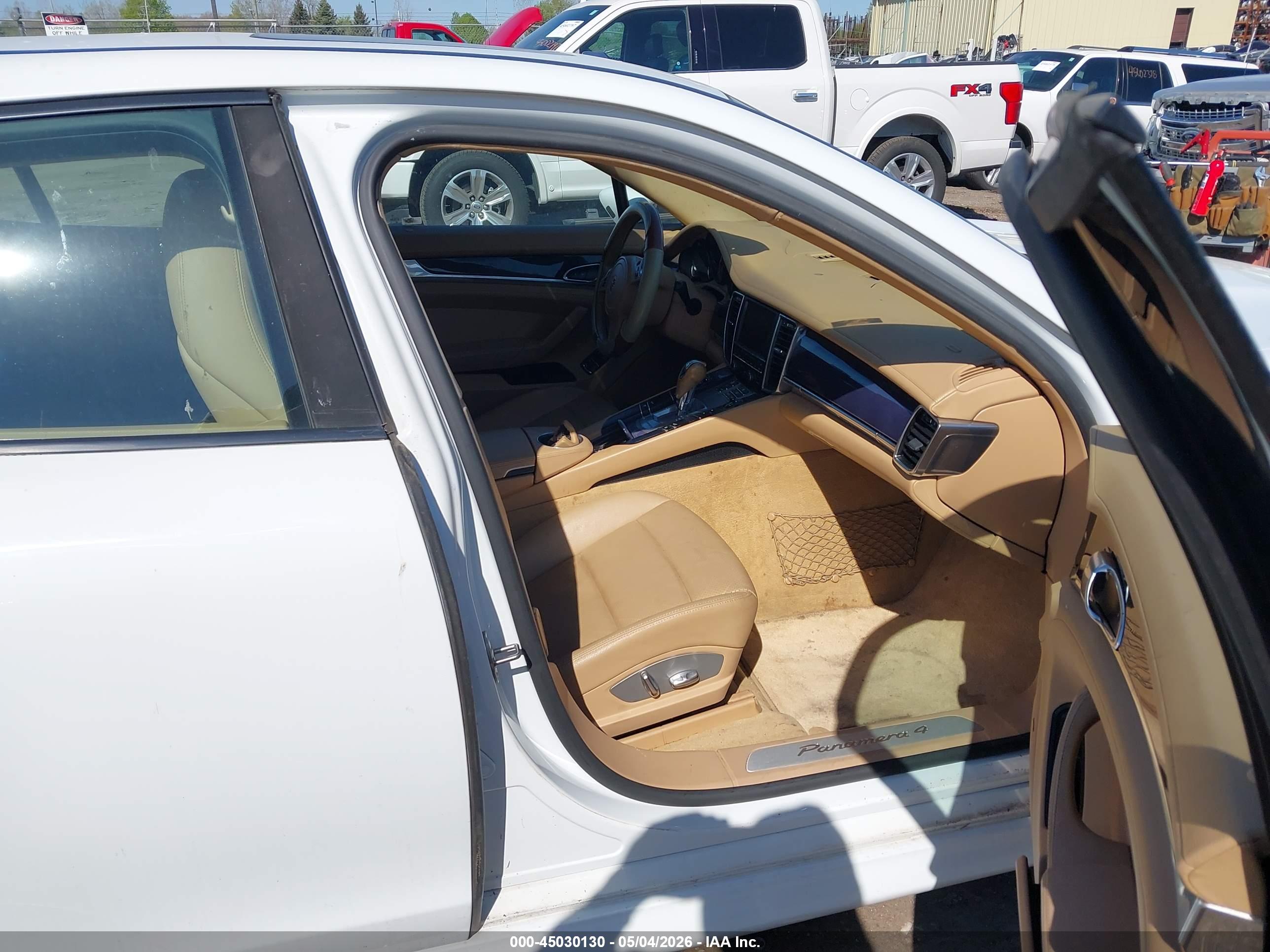 PORSCHE PANAMERA image 5