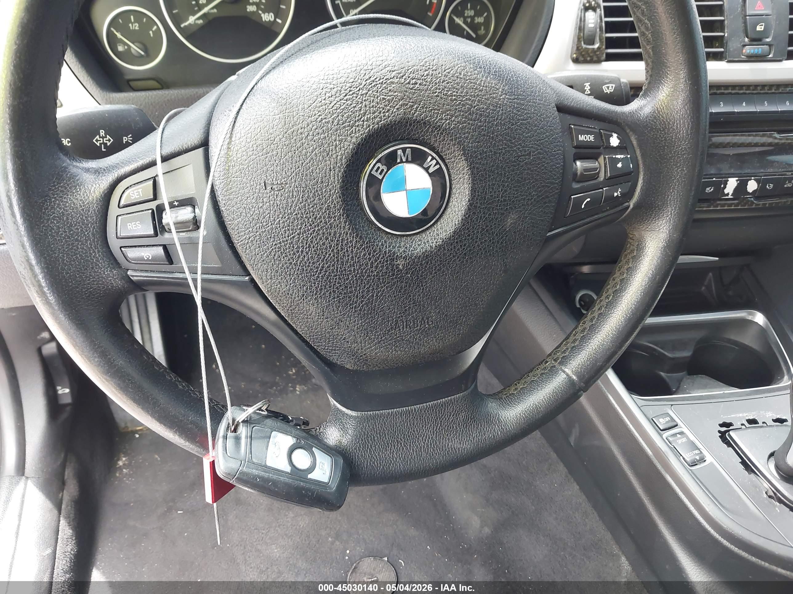 BMW 320I image 11