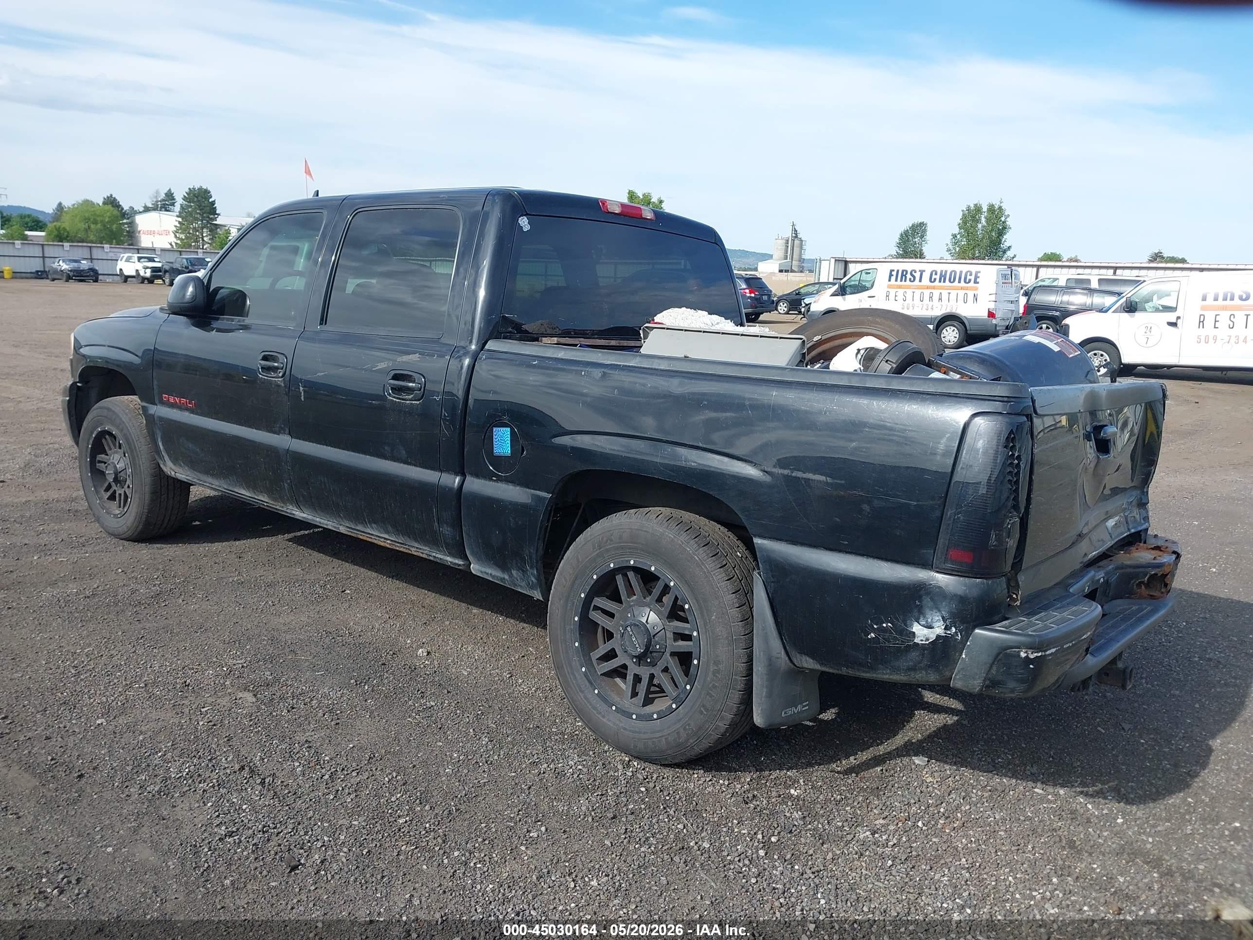 GMC SIERRA image 3