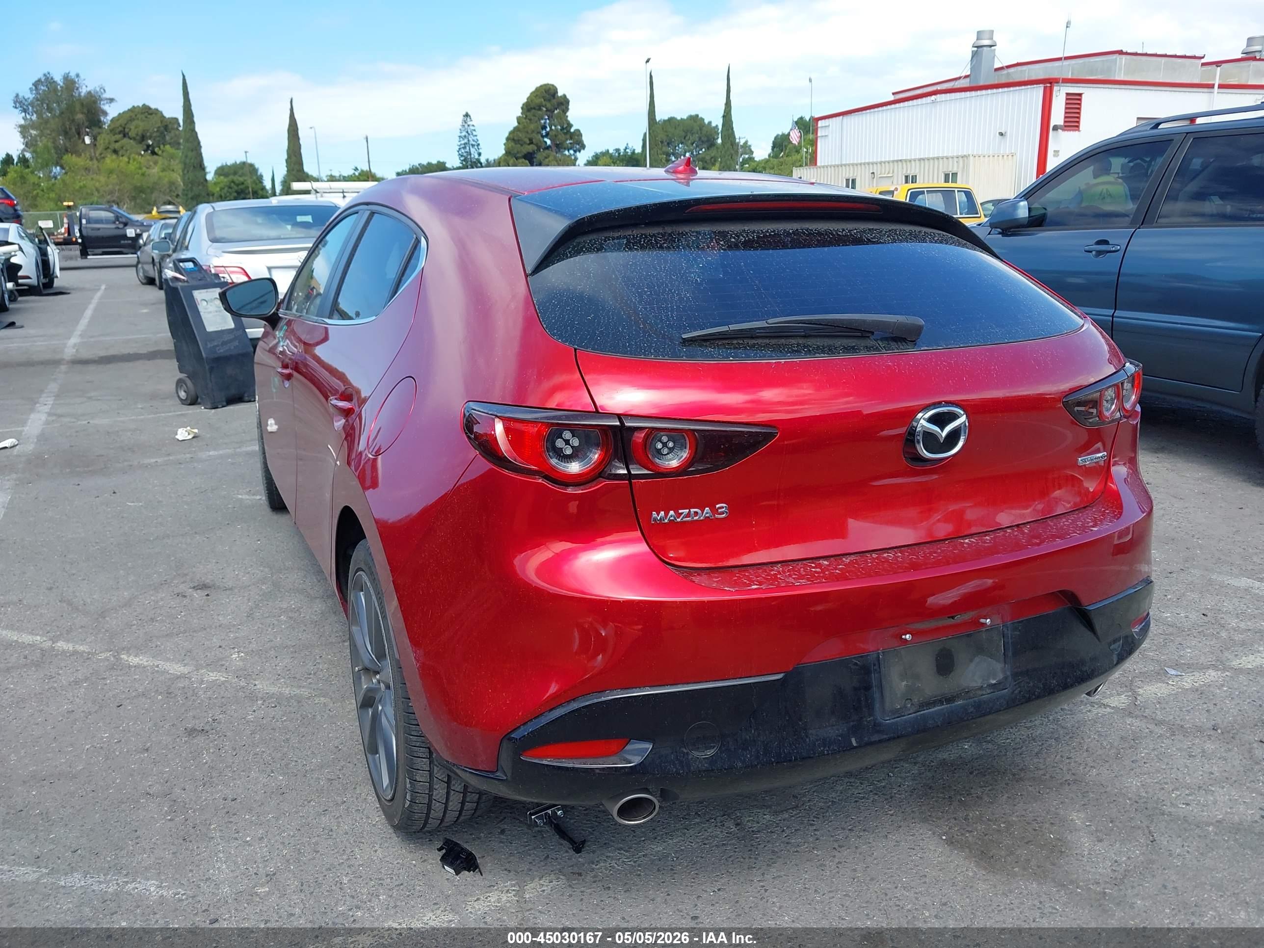 MAZDA MAZDA3 image 3