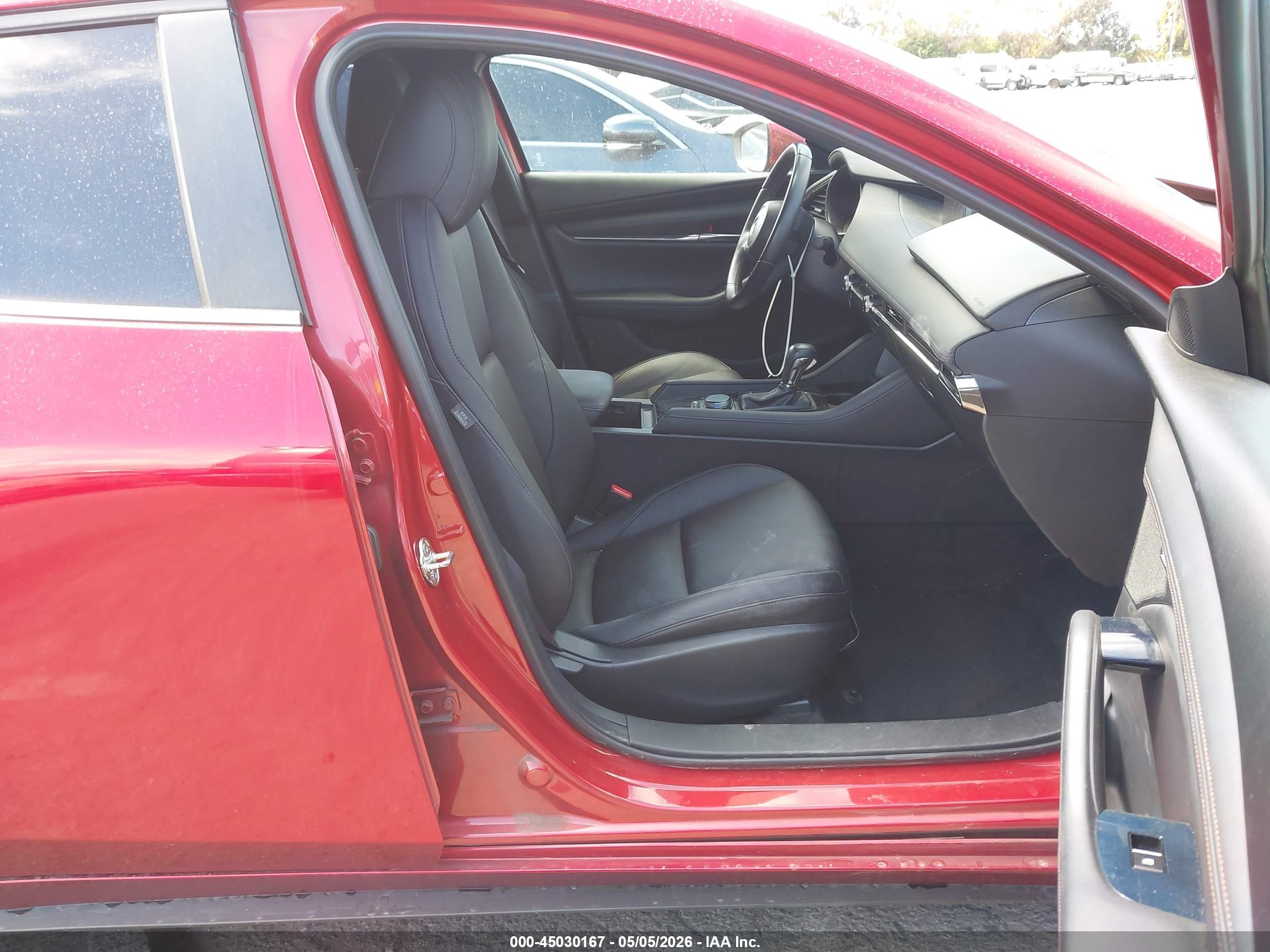 MAZDA MAZDA3 image 5