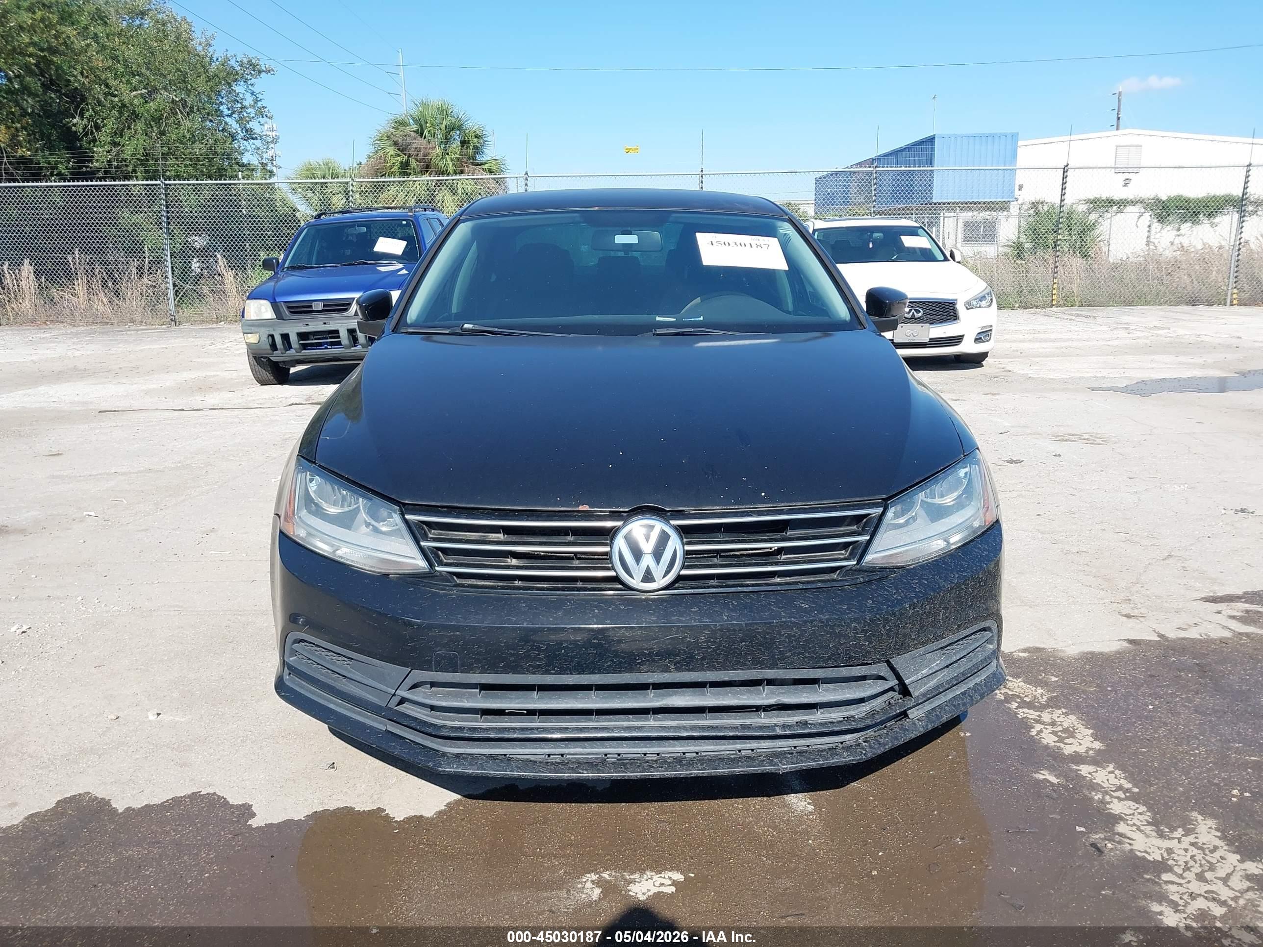 VOLKSWAGEN JETTA image 6