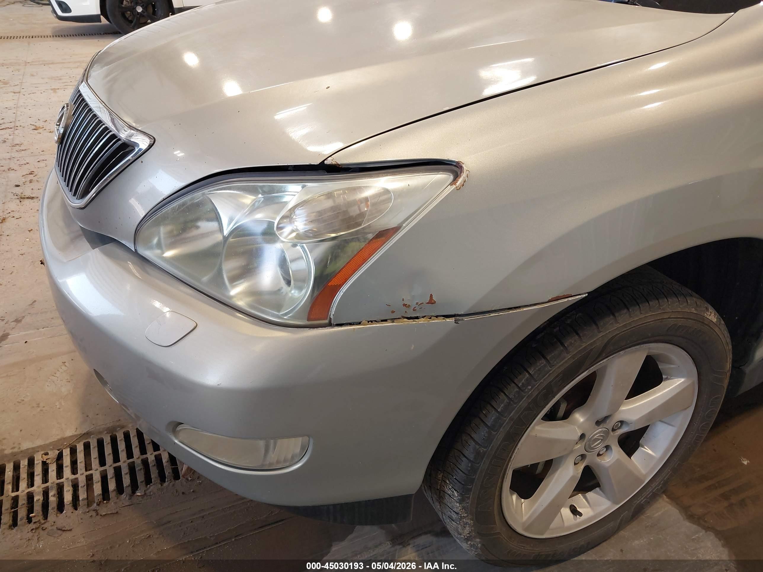 LEXUS RX image 6
