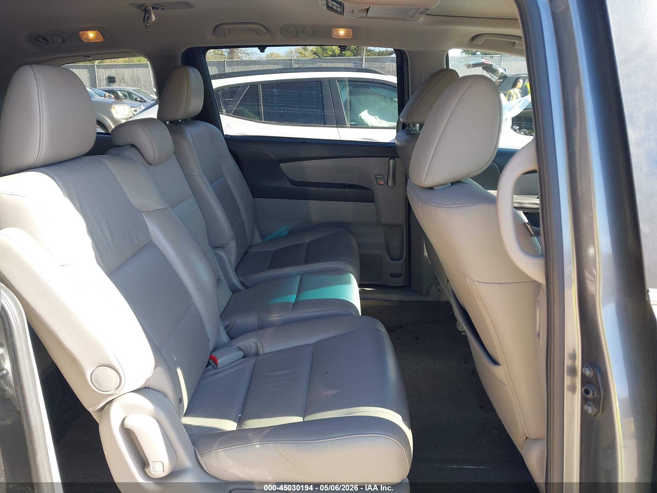 HONDA ODYSSEY image 8
