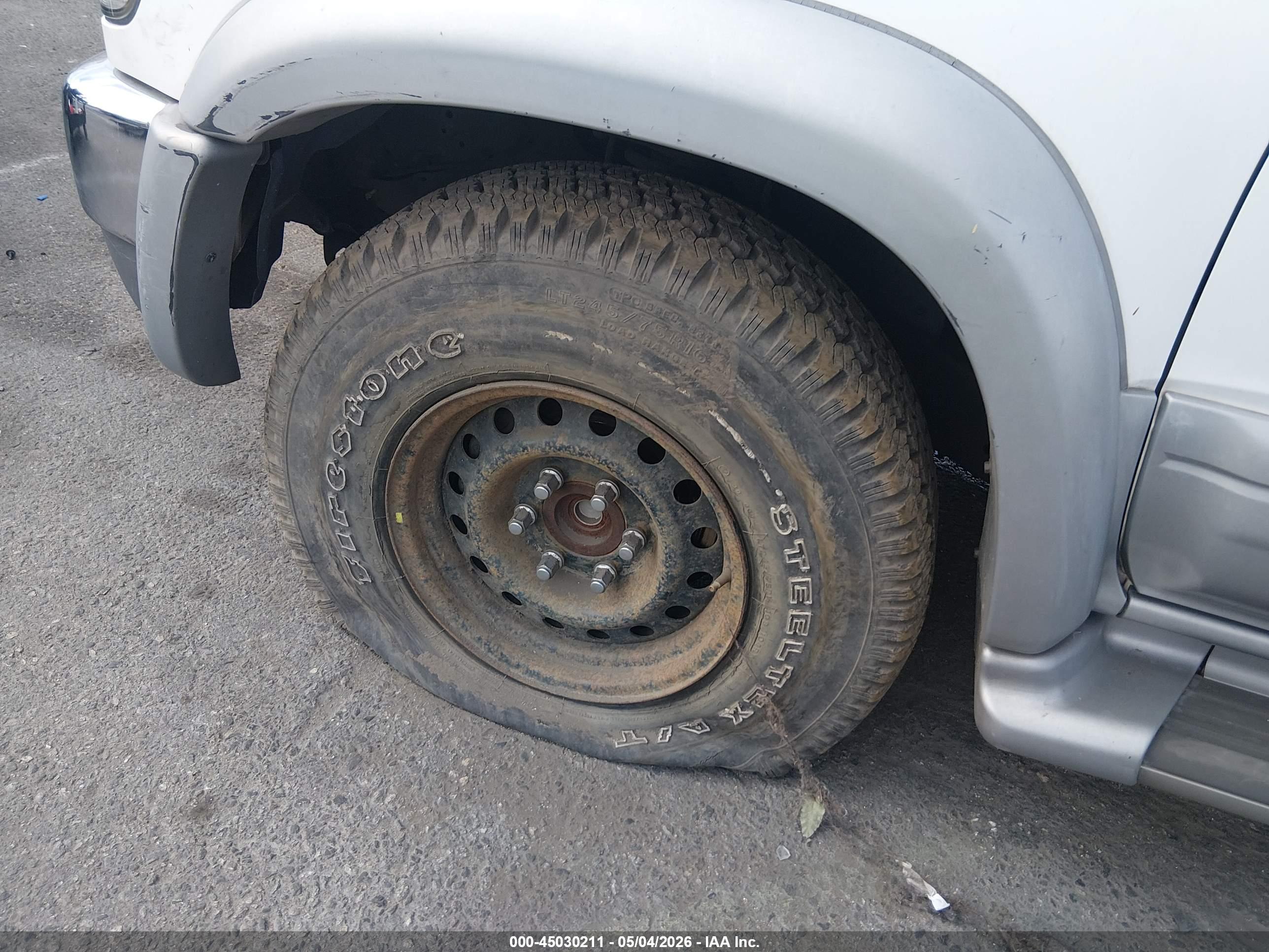 TOYOTA 4RUNNER image 6