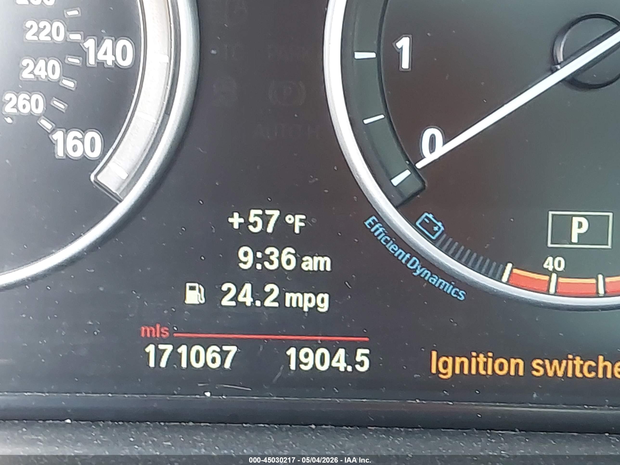 BMW 528I image 7
