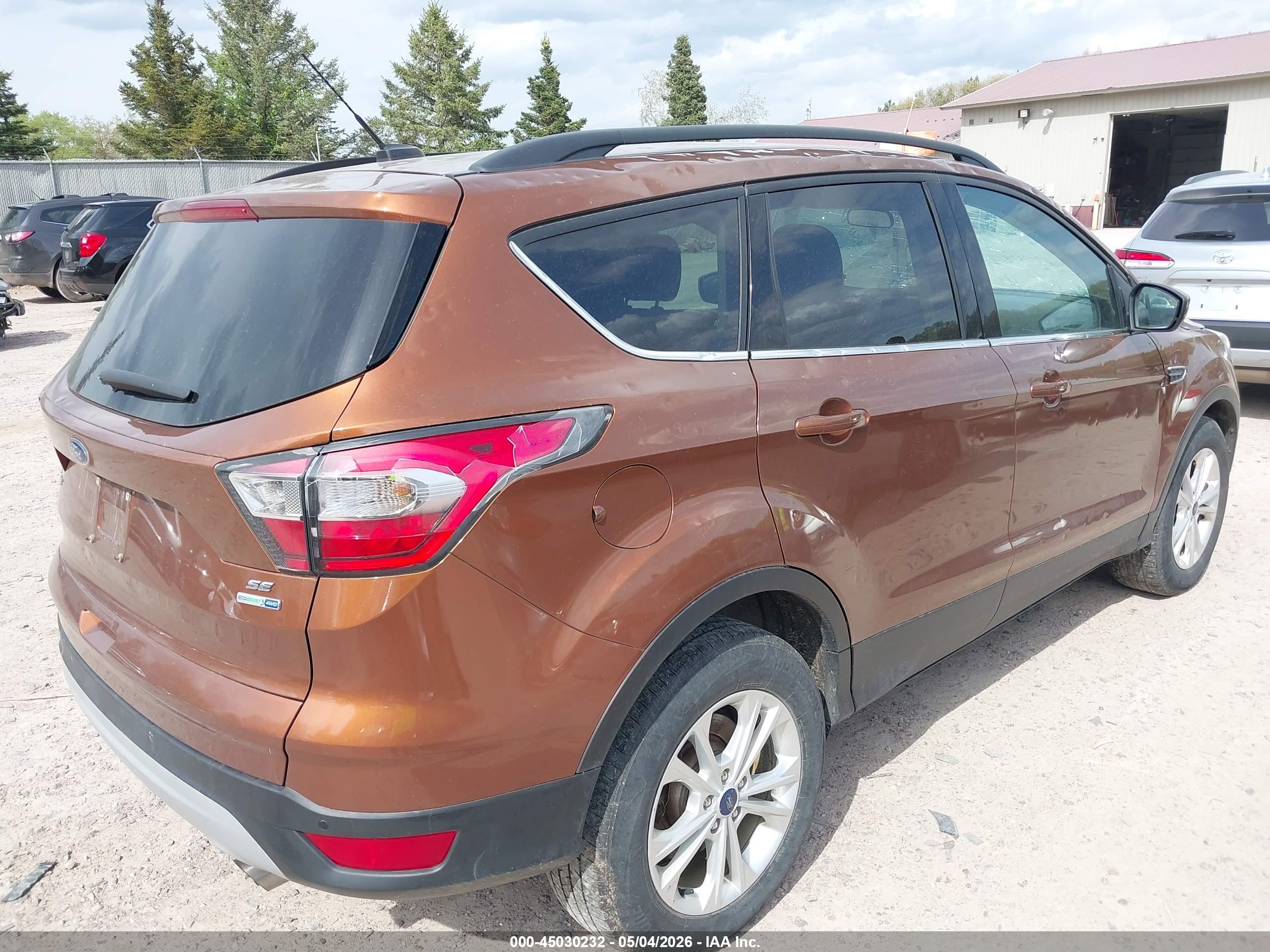 FORD ESCAPE image 4