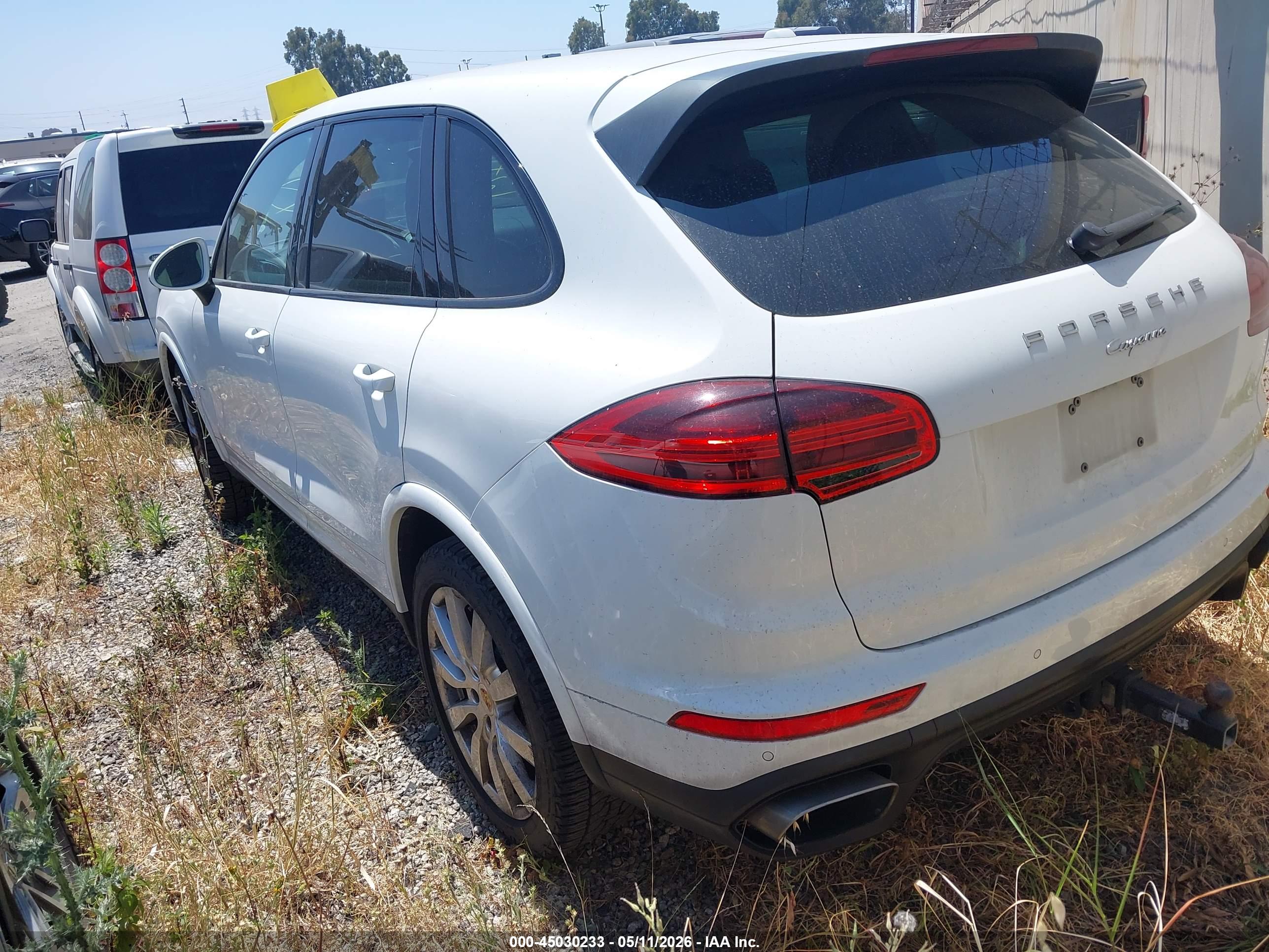 PORSCHE CAYENNE image 3