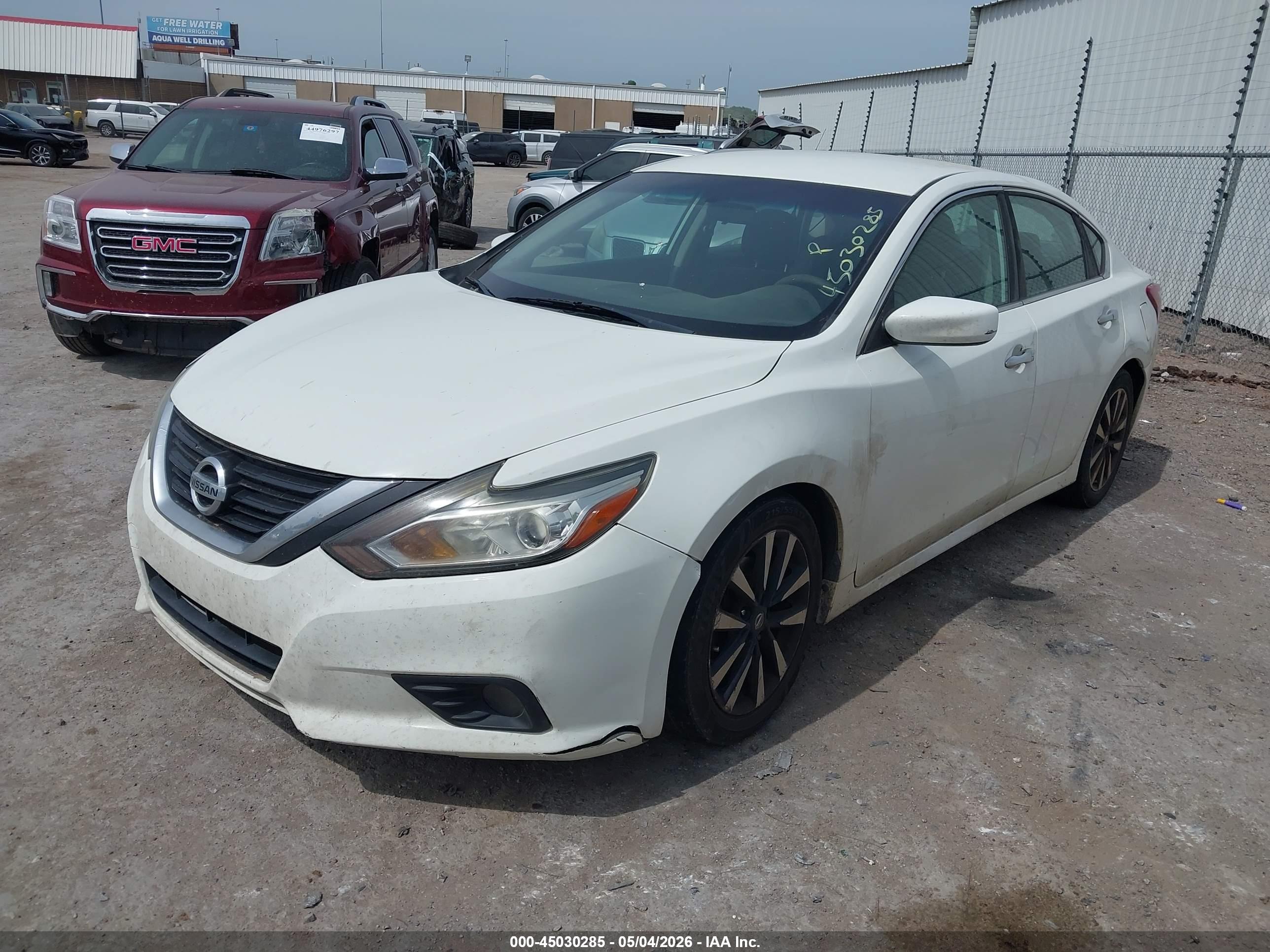 NISSAN ALTIMA image 2