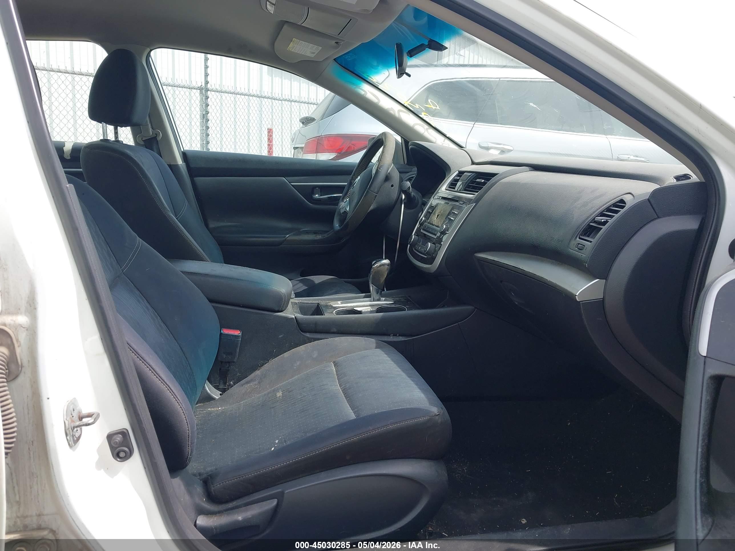 NISSAN ALTIMA image 5