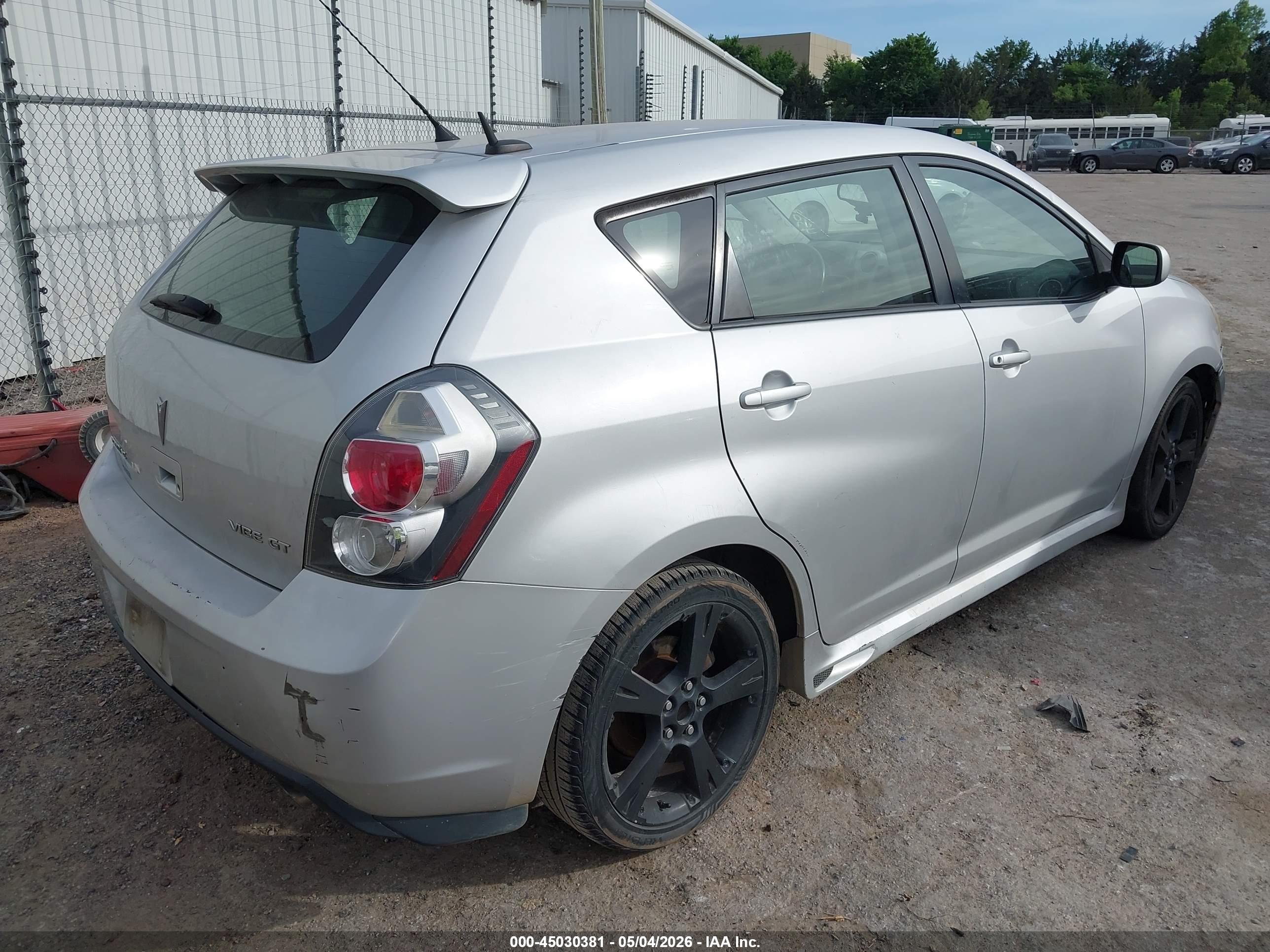 PONTIAC VIBE image 4