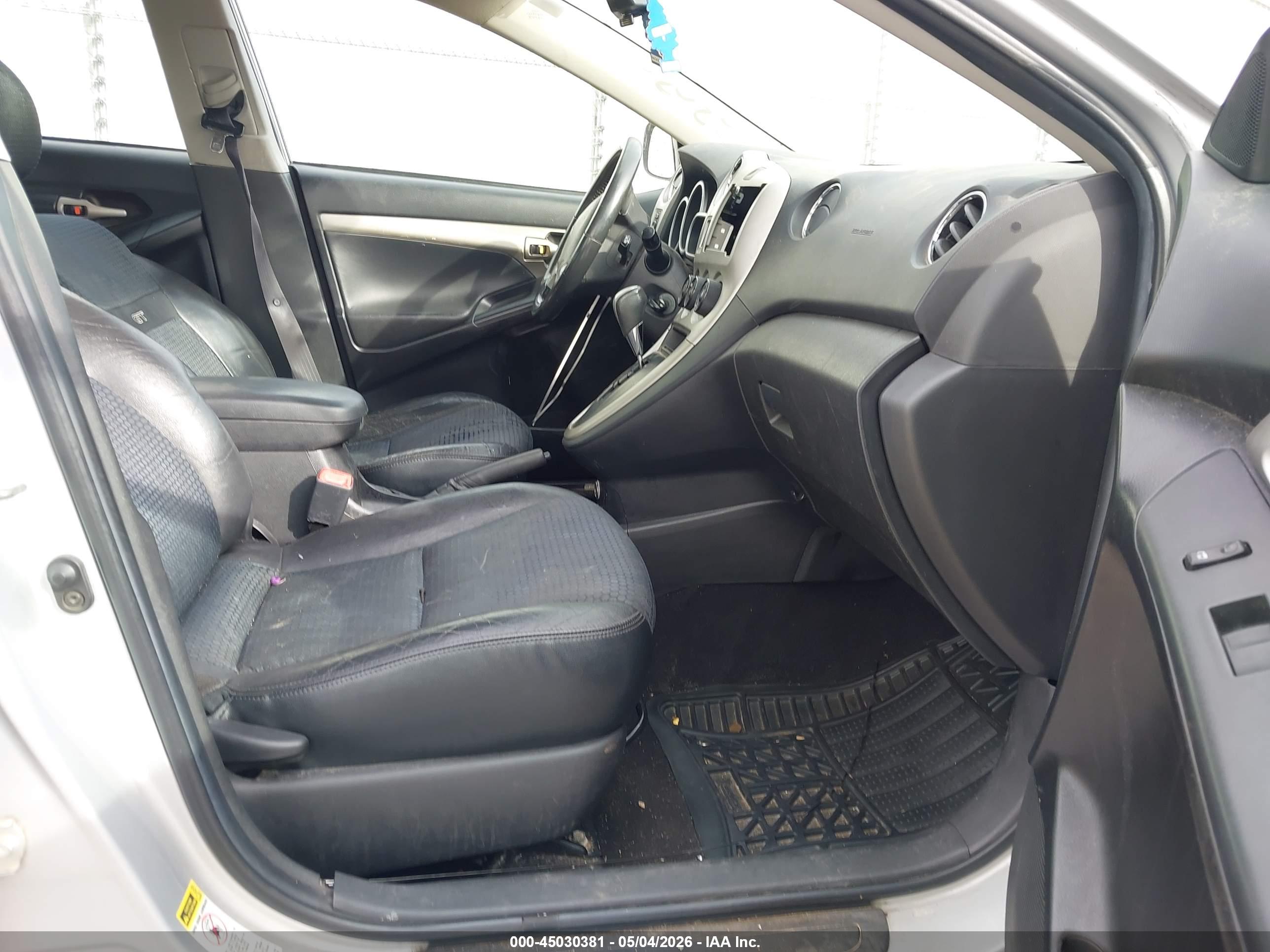 PONTIAC VIBE image 5