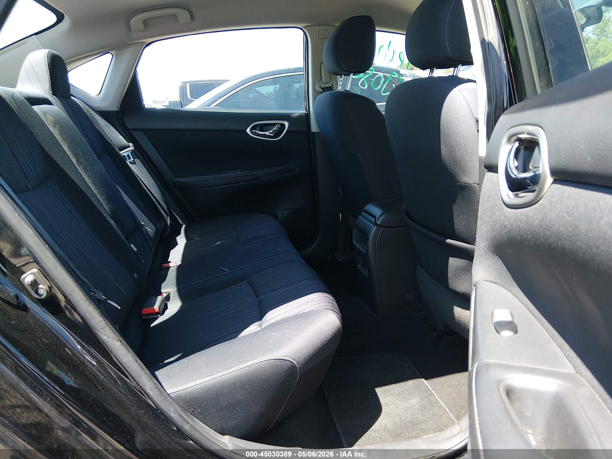 NISSAN SENTRA image 8