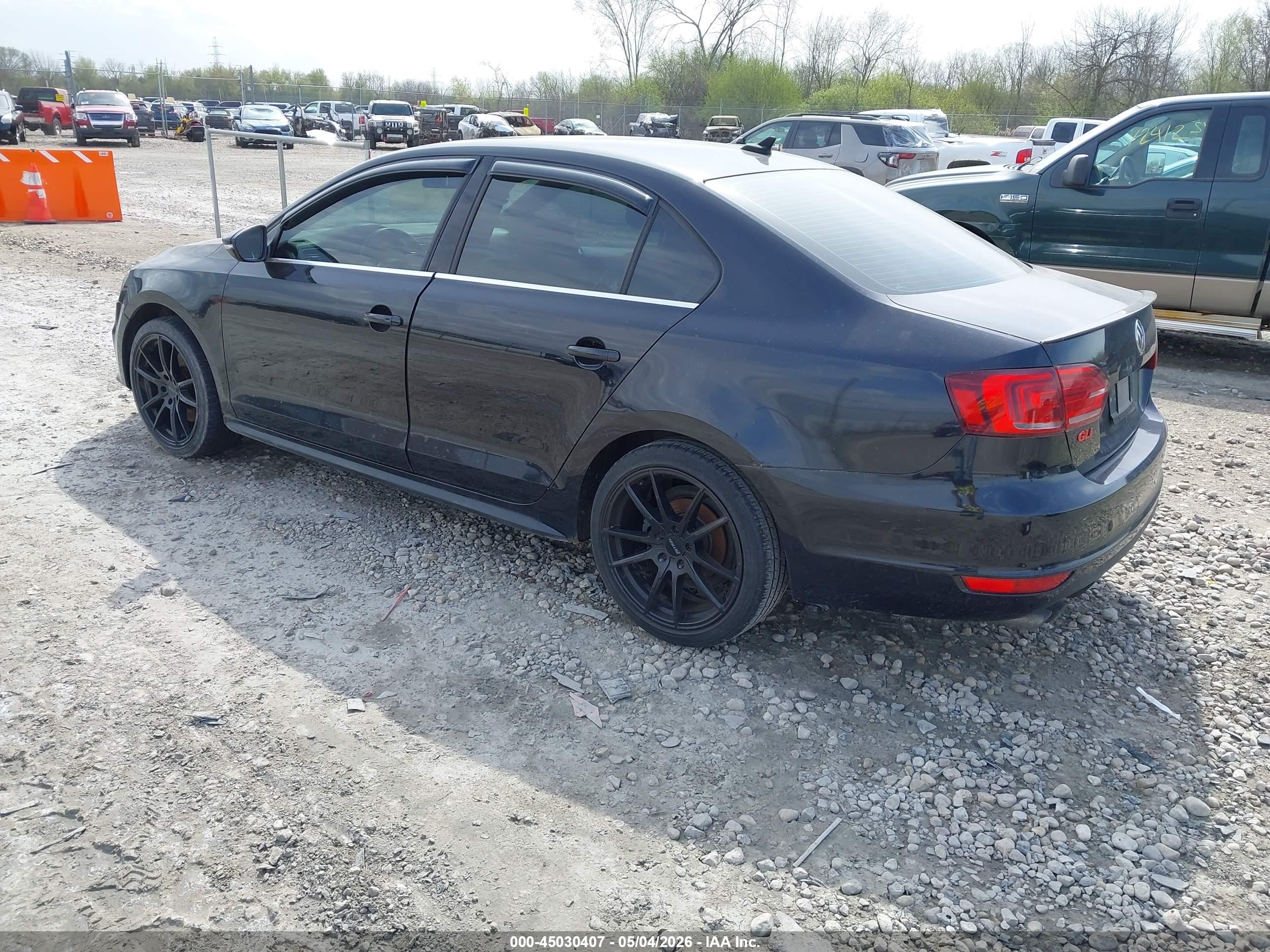 VOLKSWAGEN JETTA image 3