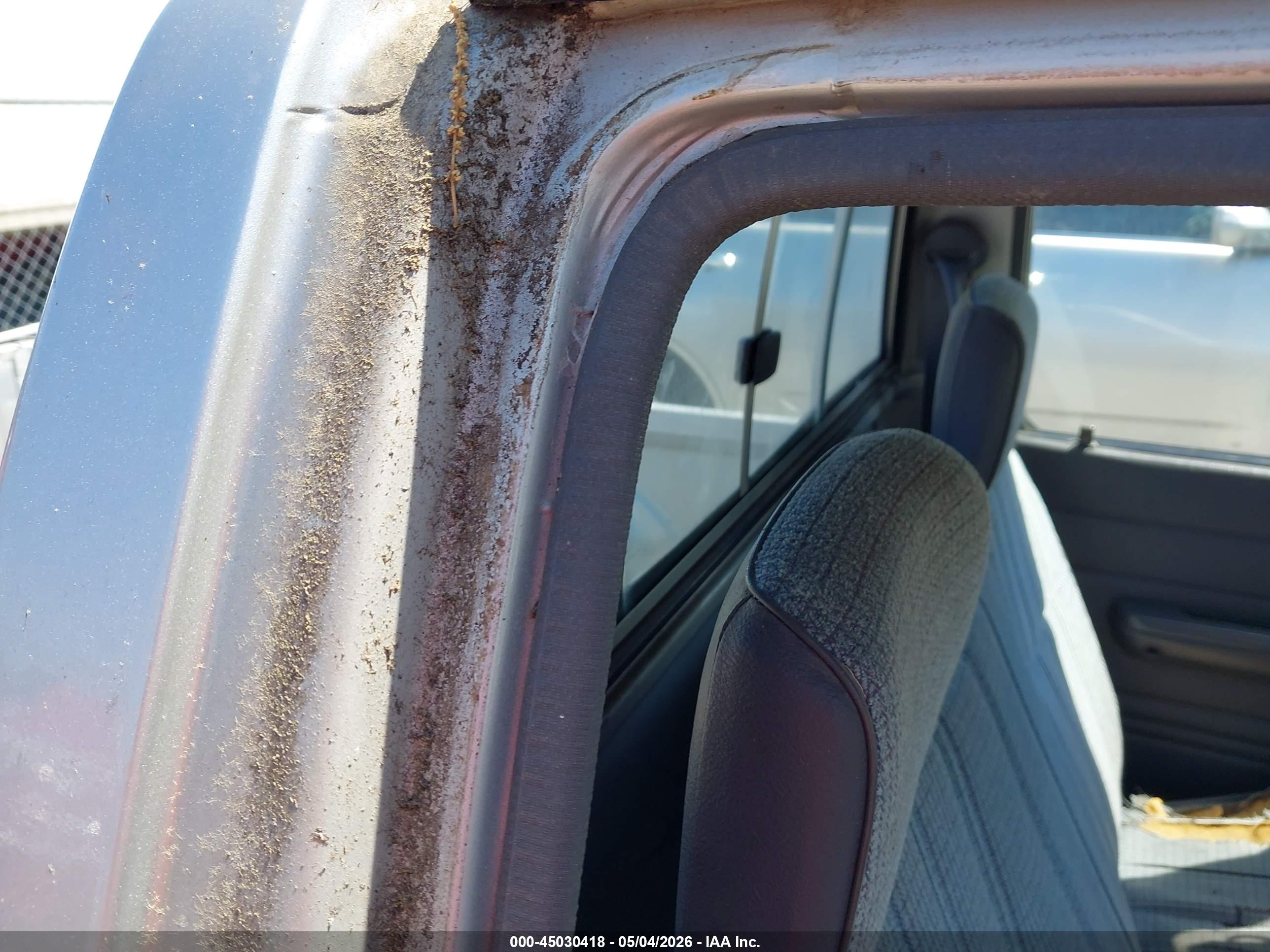 TOYOTA PICKUP image 8