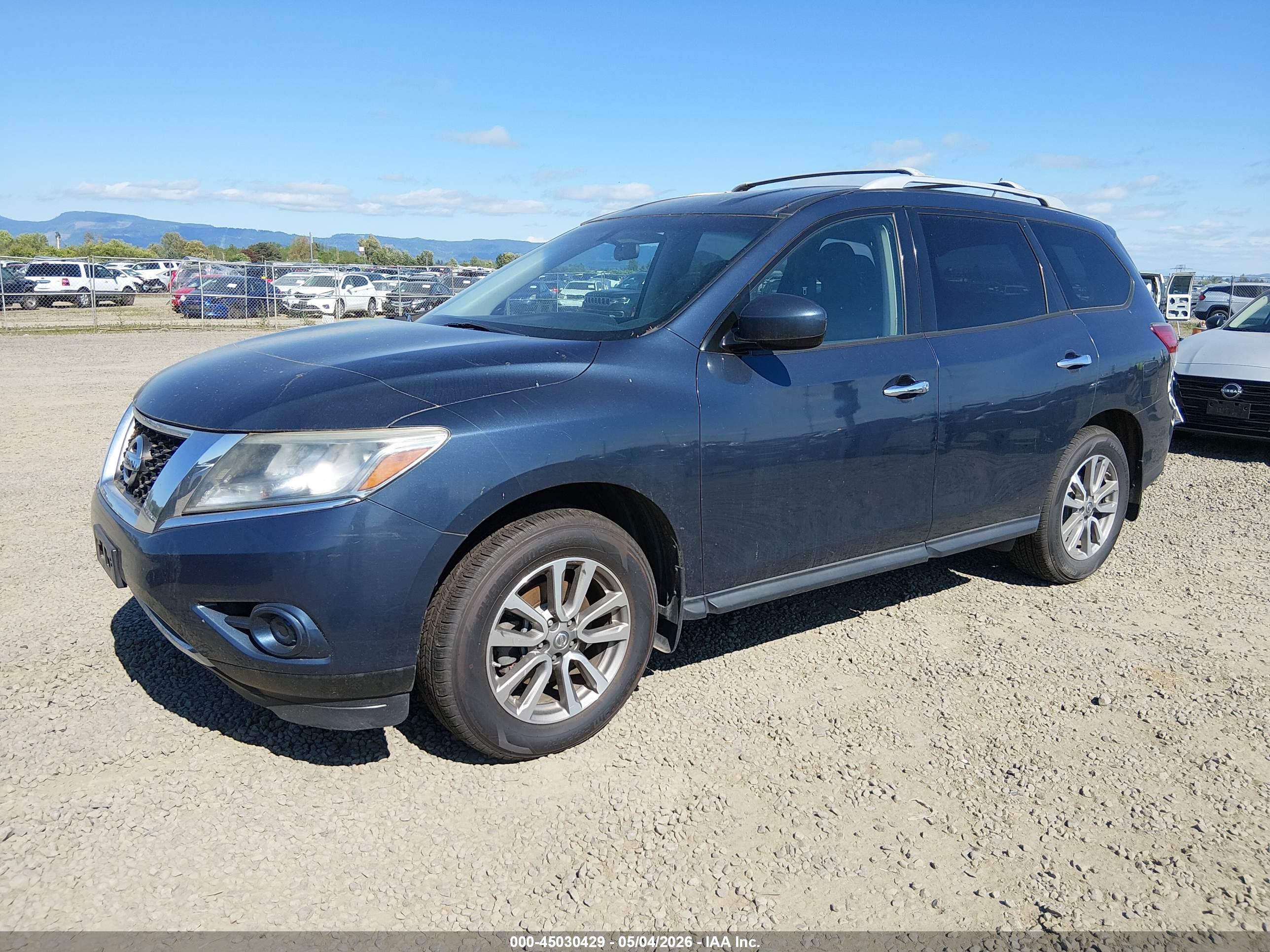 NISSAN PATHFINDER image 2