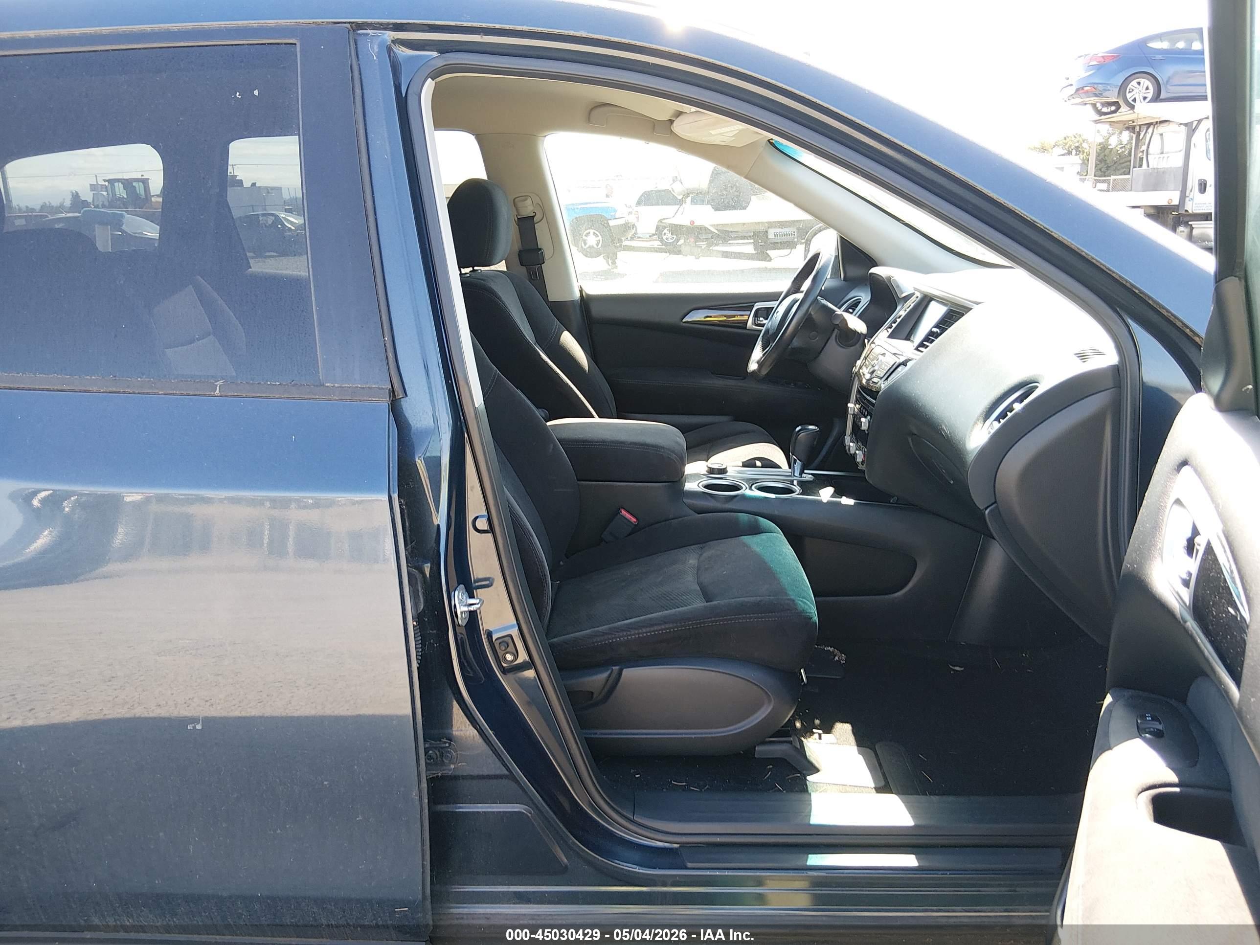 NISSAN PATHFINDER image 5