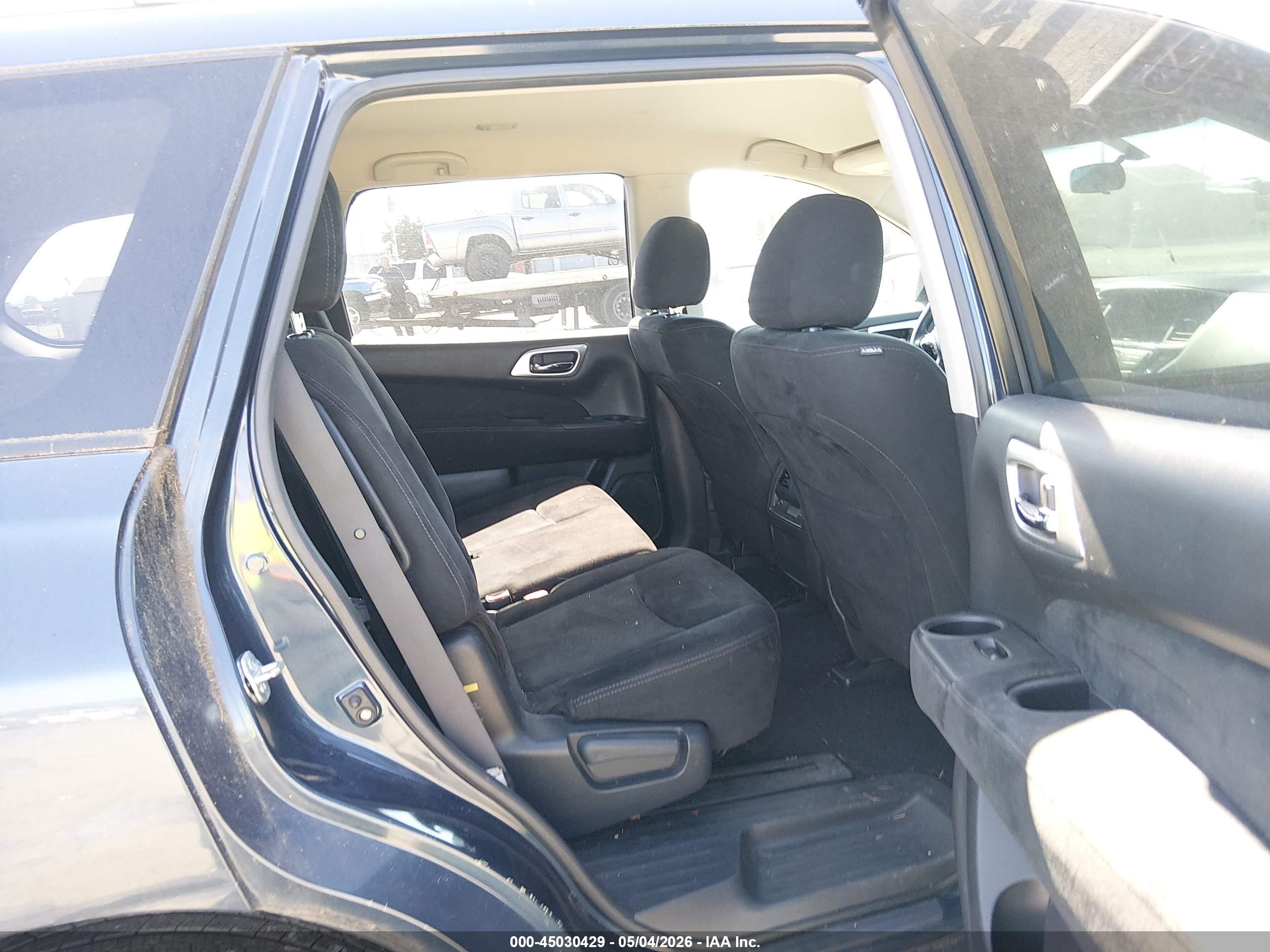 NISSAN PATHFINDER image 8