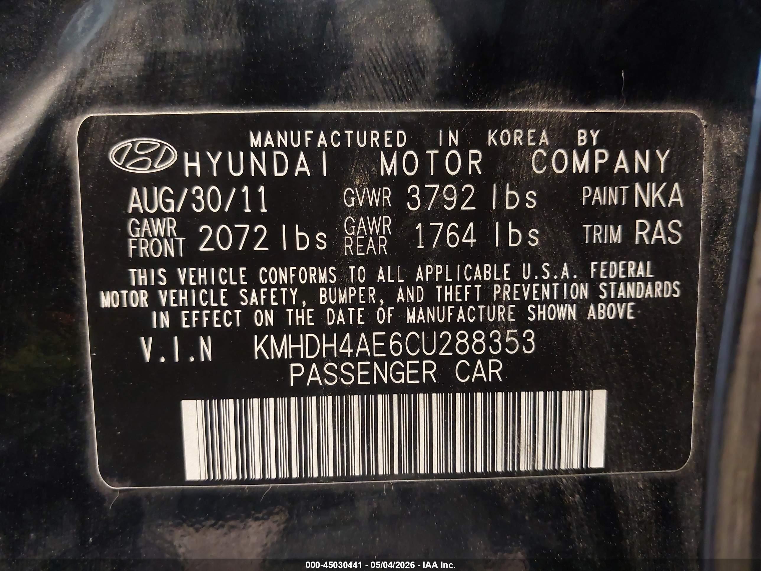 HYUNDAI ELANTRA image 9