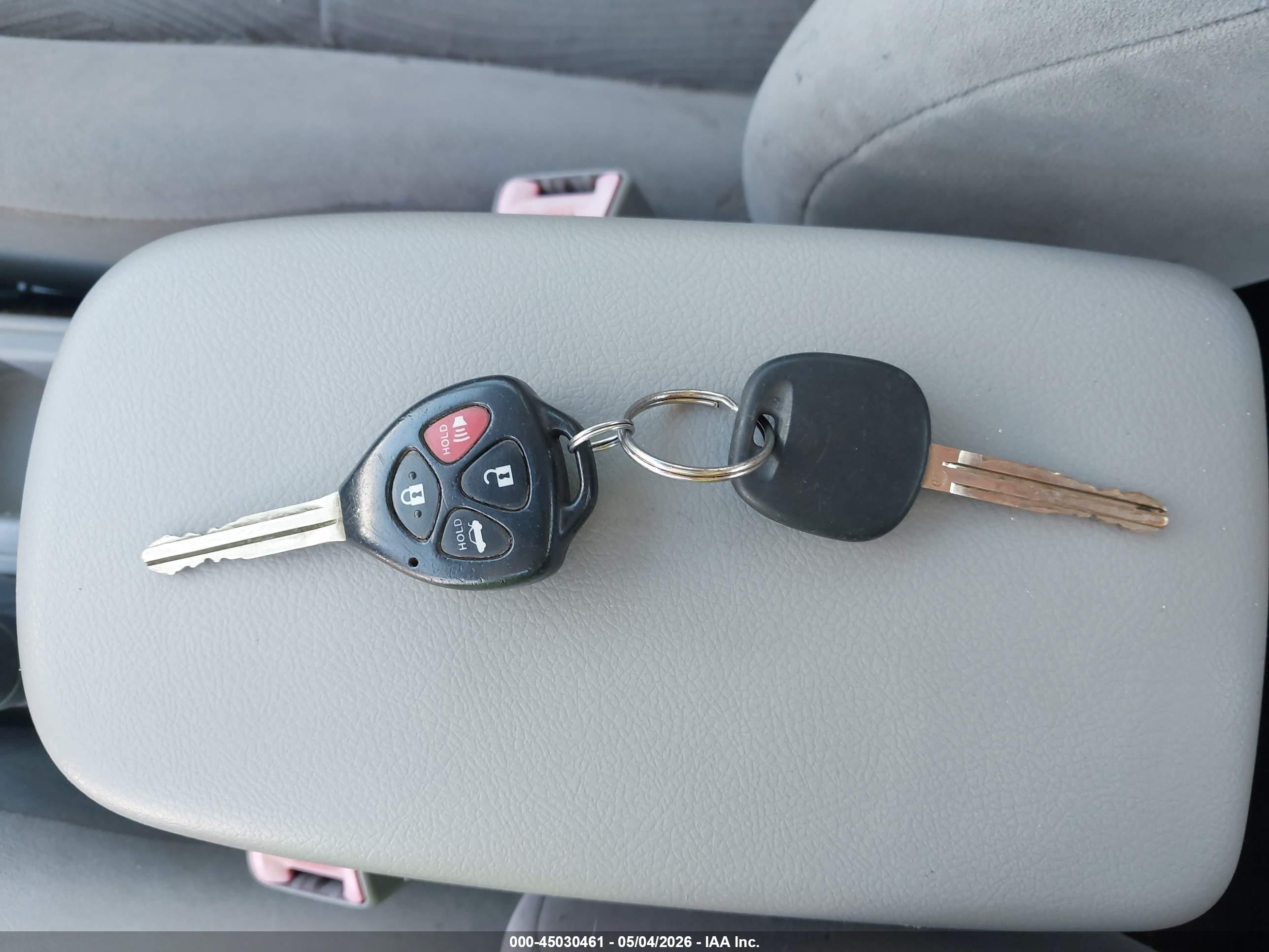 TOYOTA COROLLA image 11