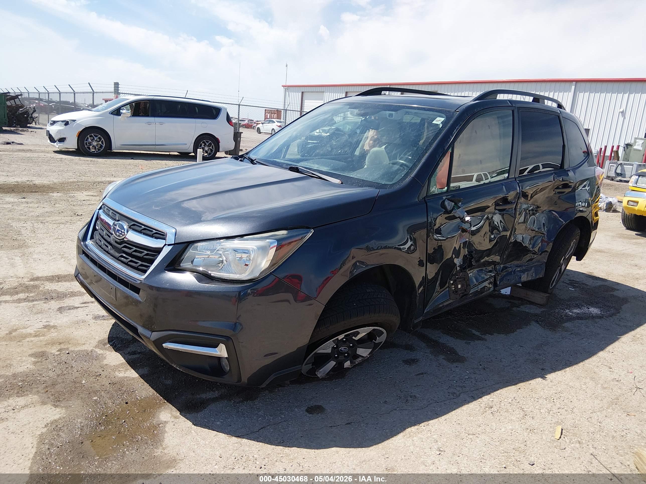 SUBARU FORESTER image 2