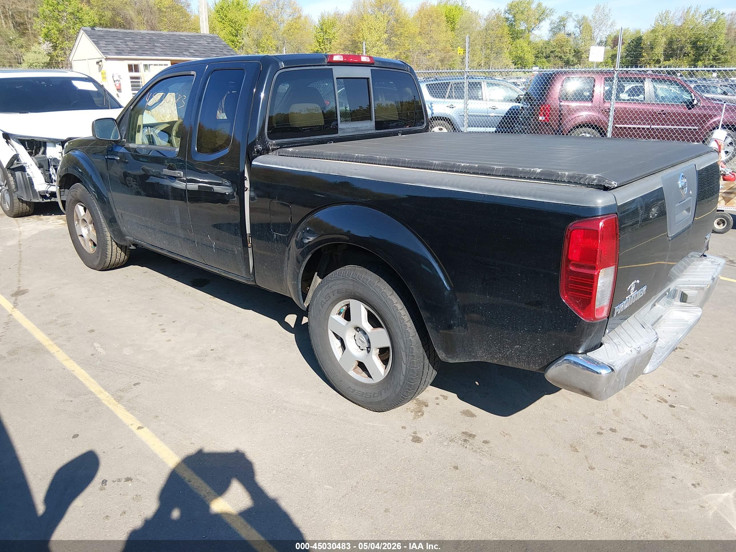 NISSAN FRONTIER image 3