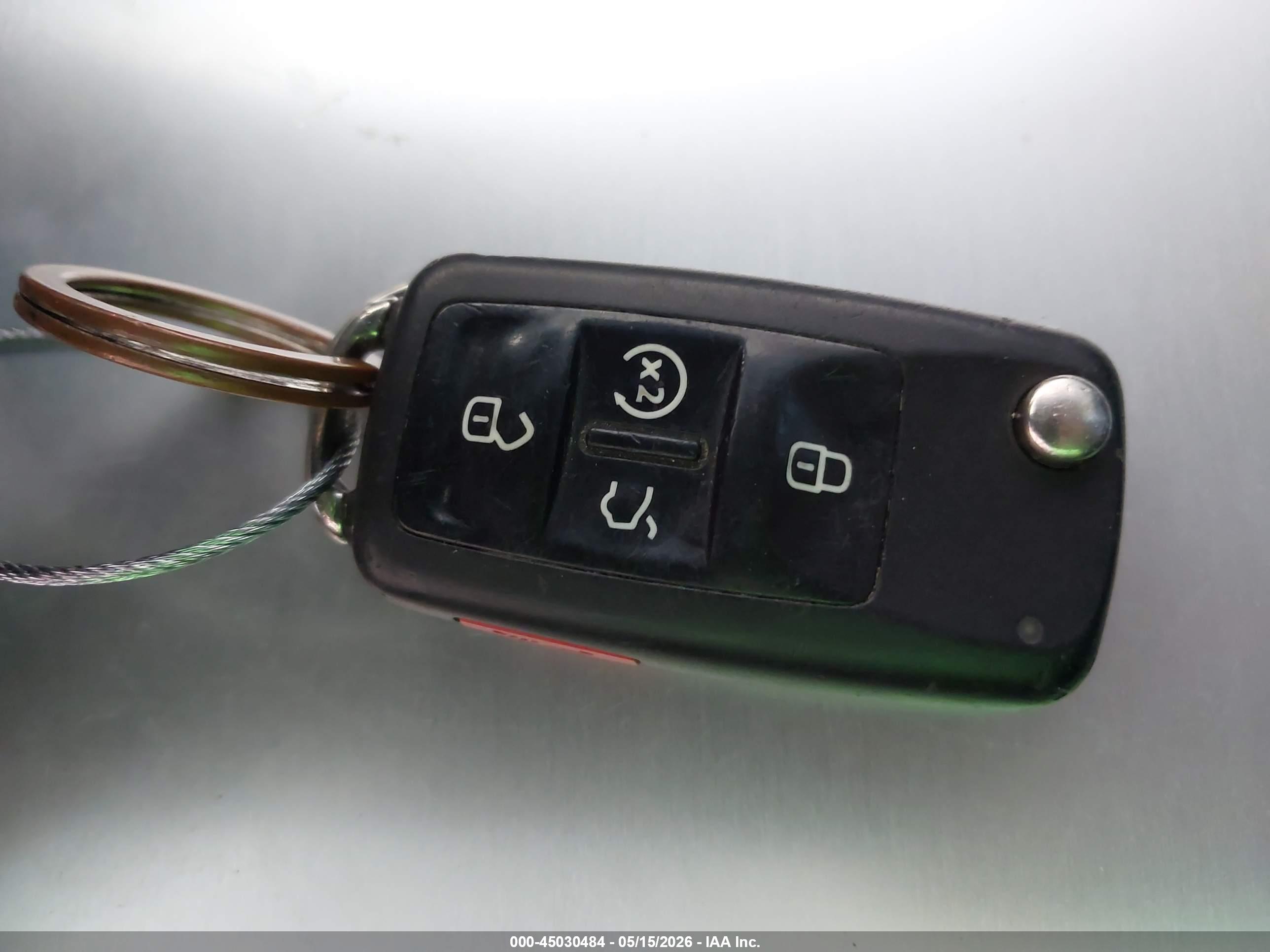 VOLKSWAGEN PASSAT image 11