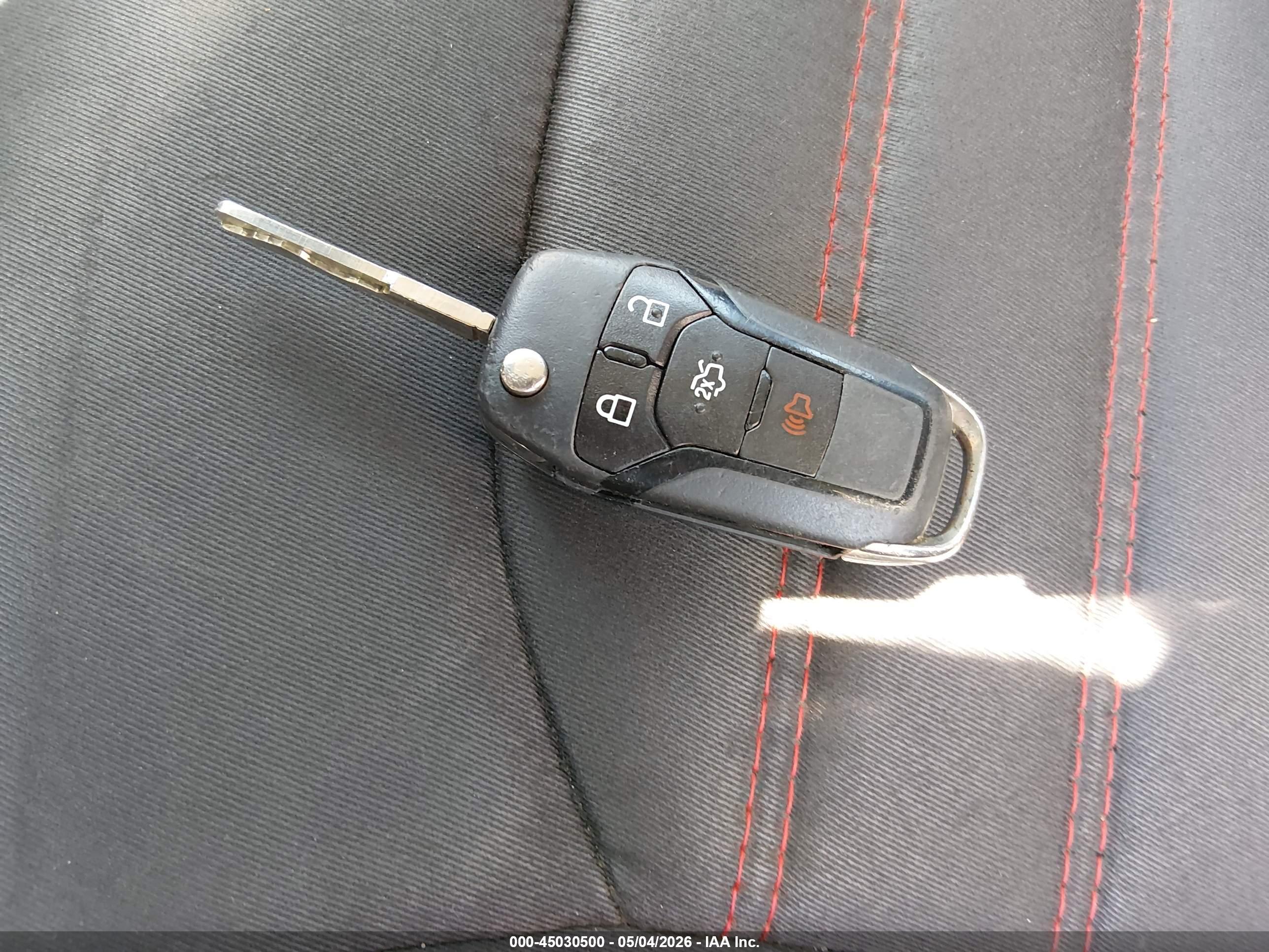 FORD FUSION image 11