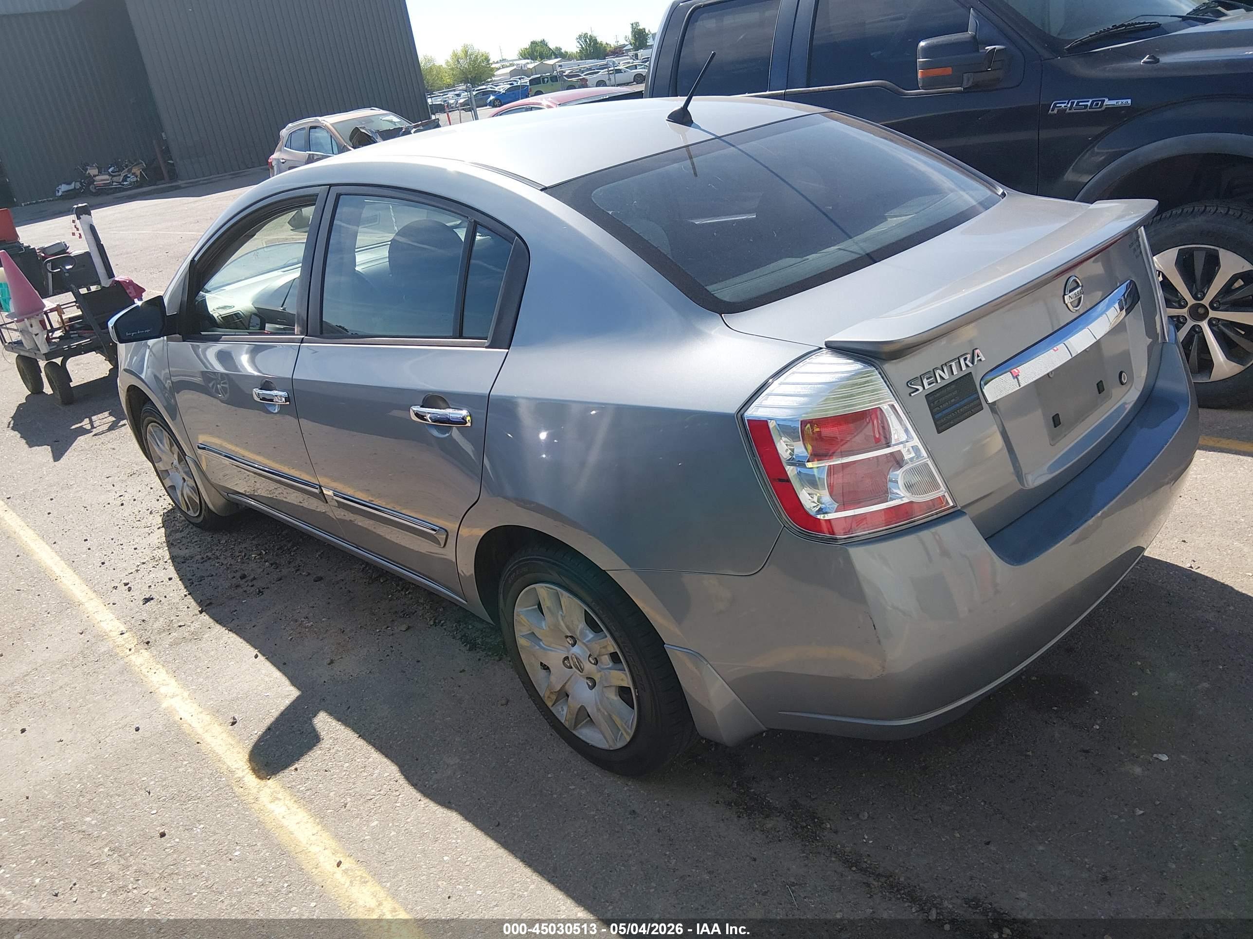 NISSAN SENTRA image 3