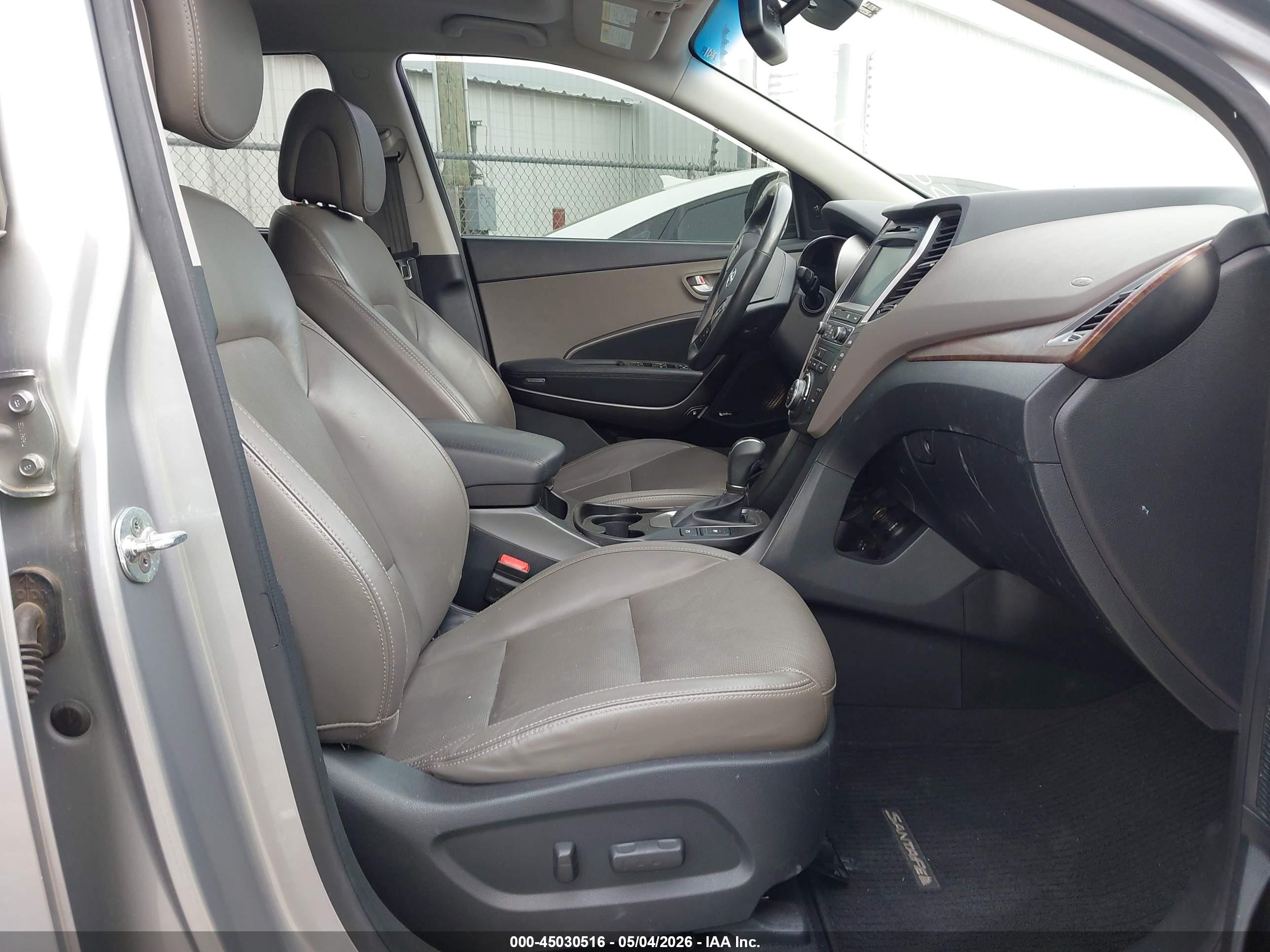 HYUNDAI SANTA image 5