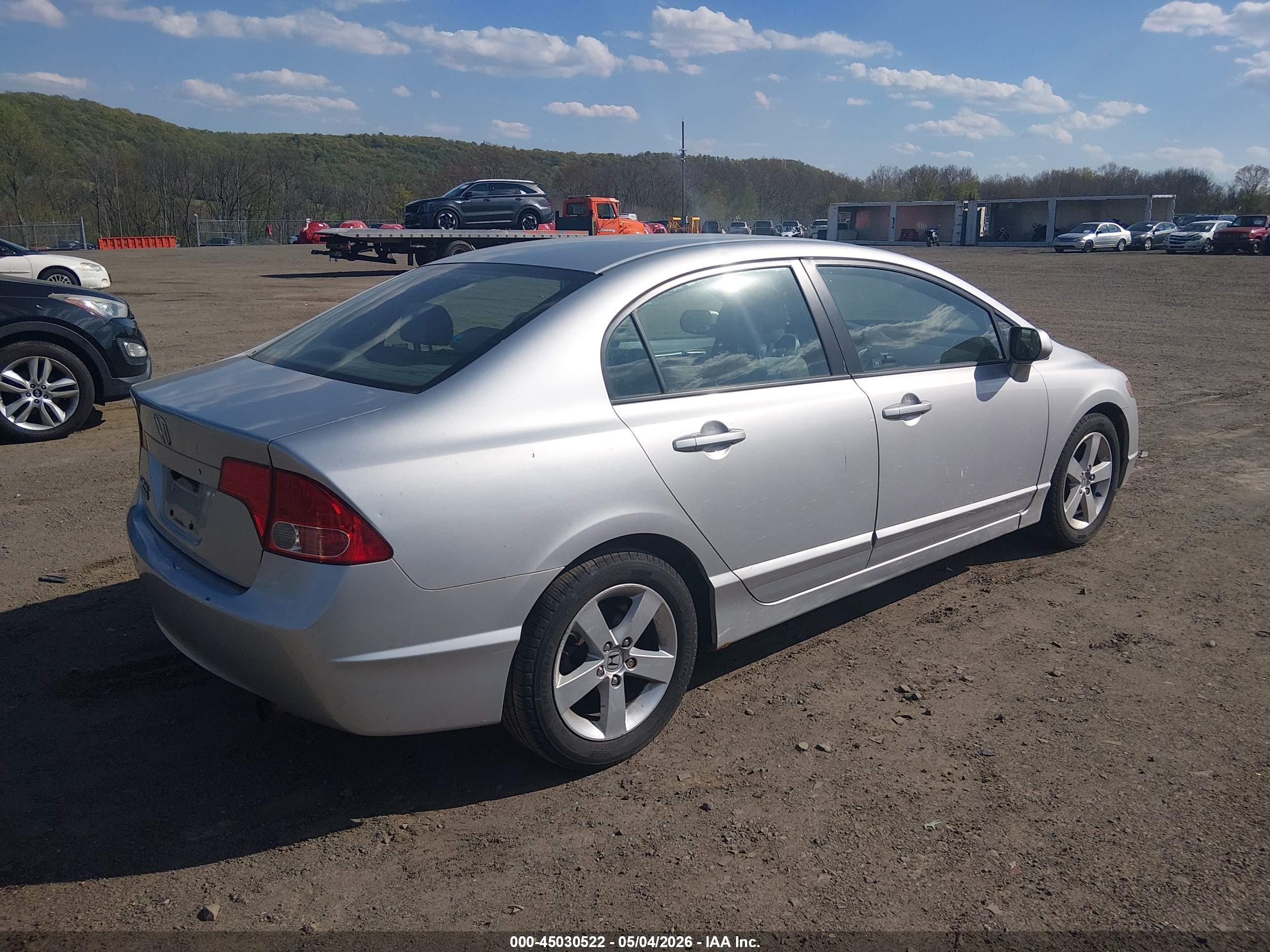 HONDA CIVIC image 4